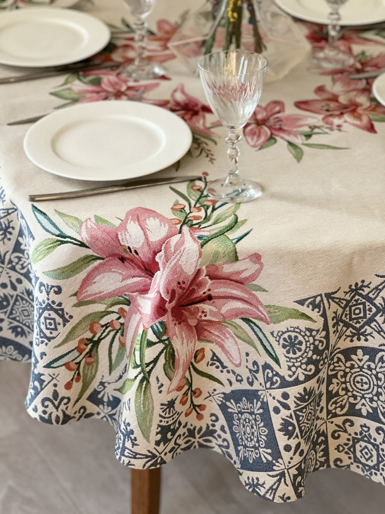 Oval Tapestry tablecloth «Lilies» Limaso Textile