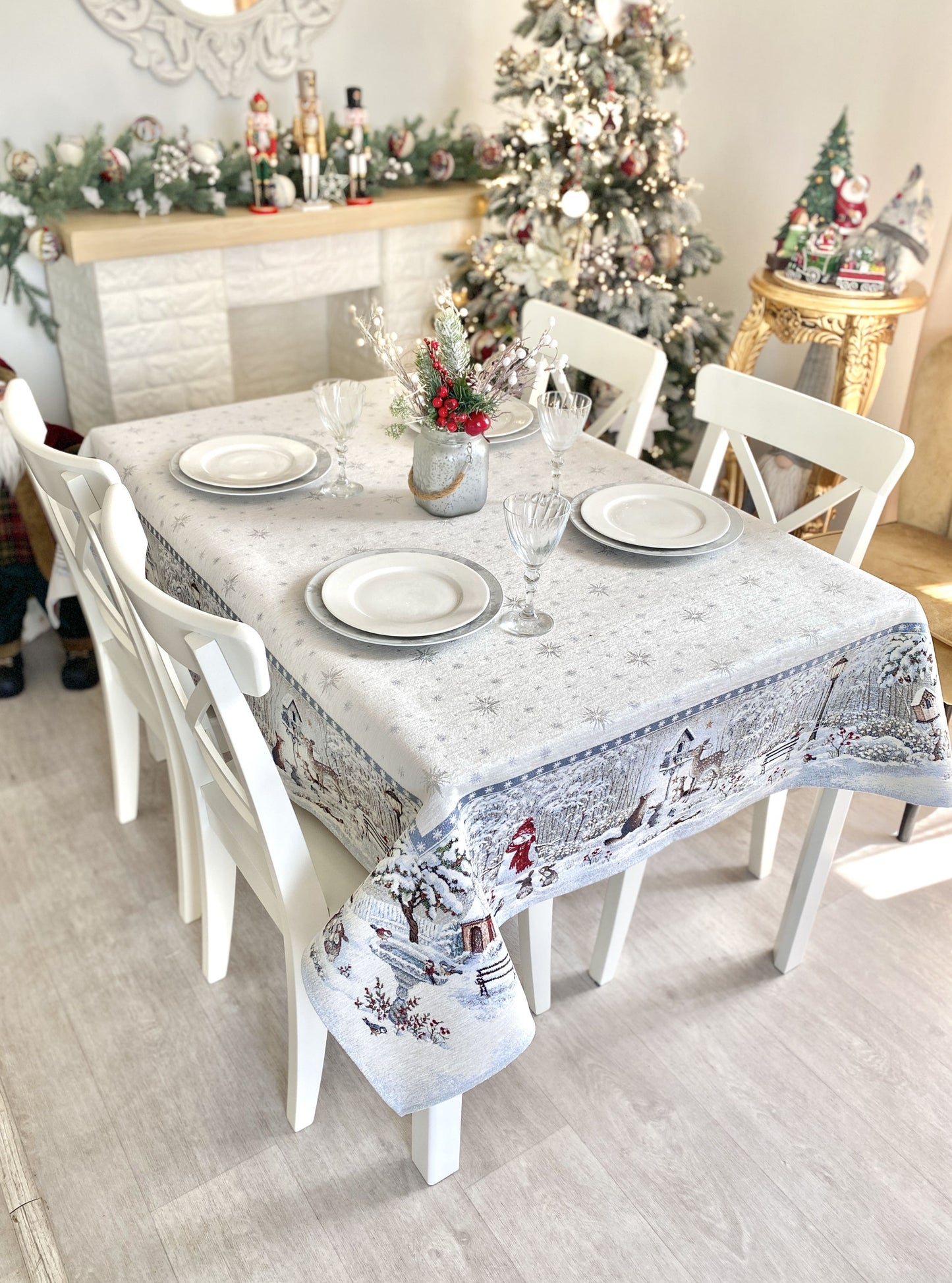 Christmas tapestry tablecloth «Snow village» With microfibre & silver lurex