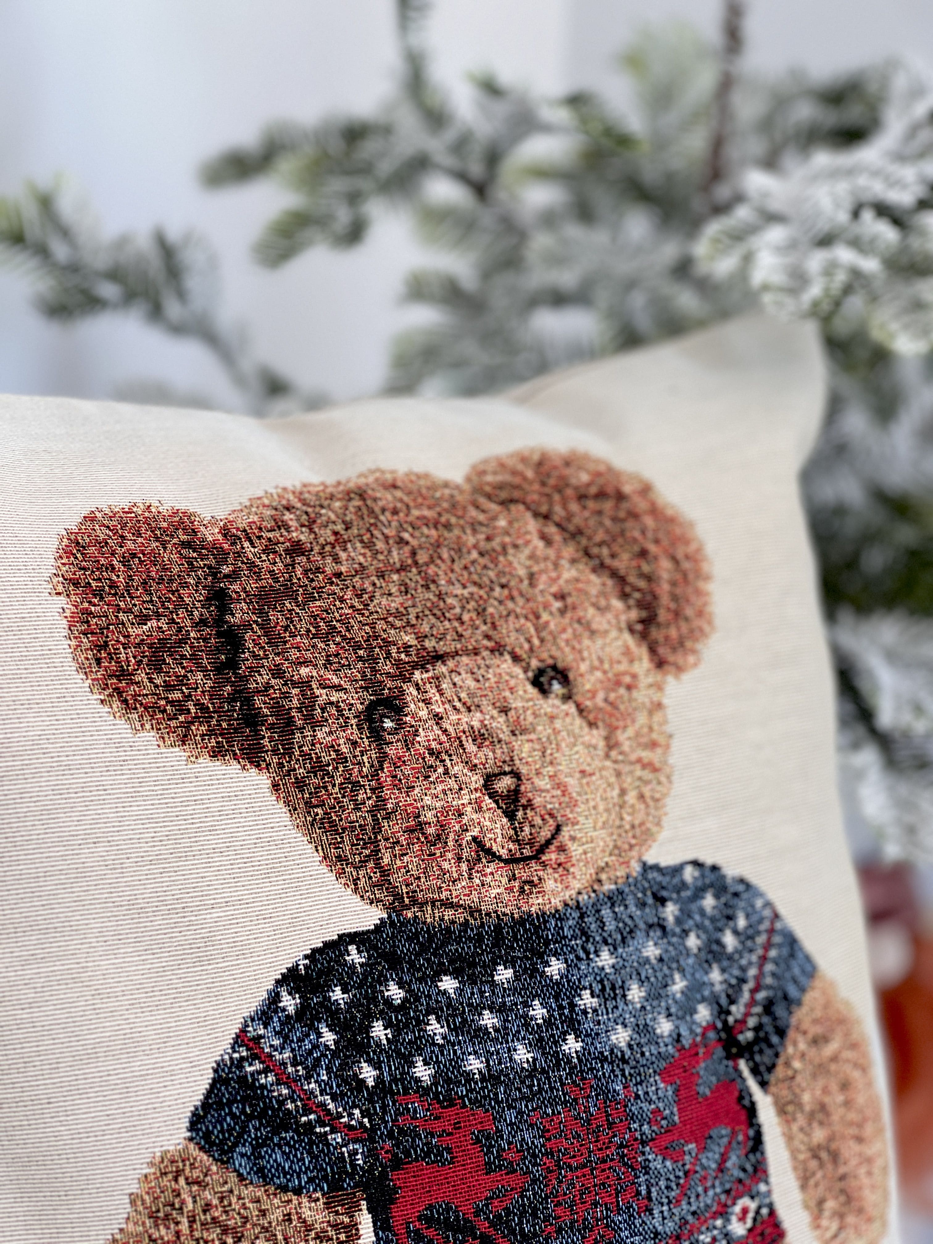 Winter Holiday tapestry cushion cover «Mountain bear» without lurex Limaso Textile
