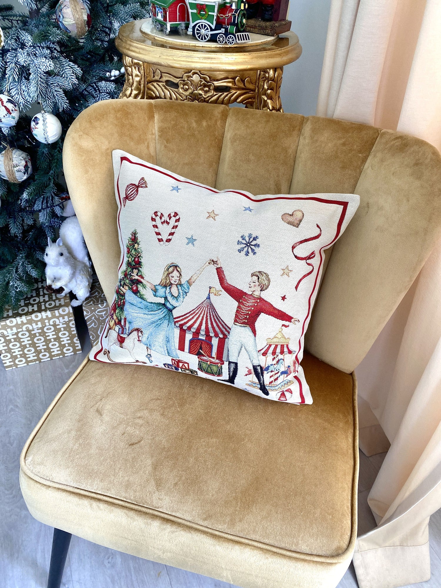 Christmas Pillow cover  «Nutcracker soldier» with Golden Lurex - Premium Gobelin - Textile4Family