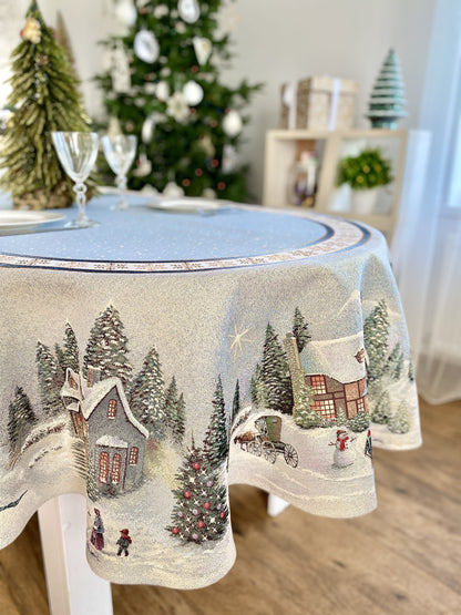 Oval Christmas tapestry tablecloth «Christmas in Highlands» with golden thread