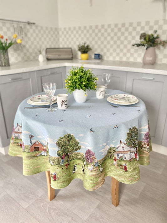 Round Tapestry Tablecloth «Village»