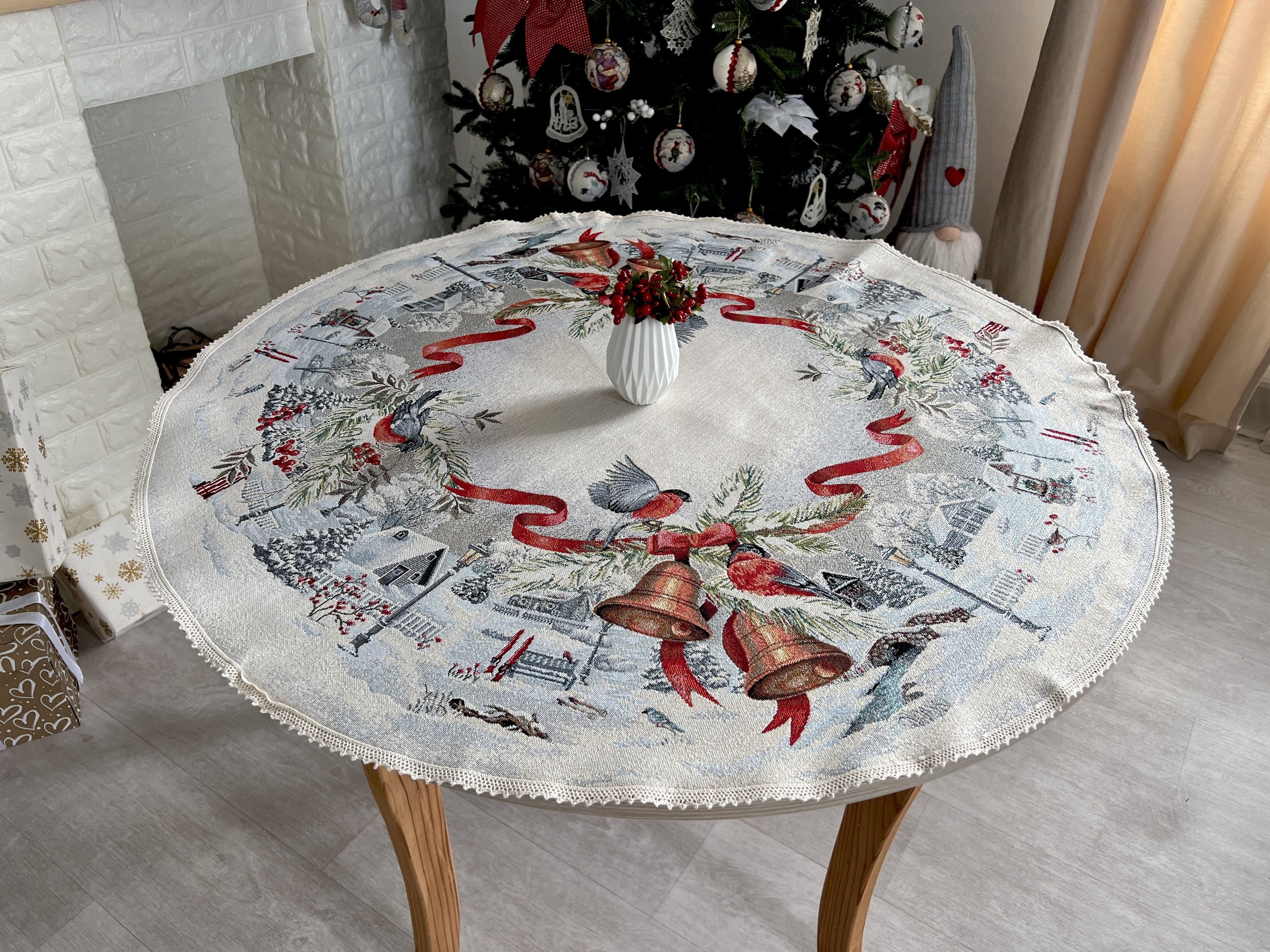Round Christmas tablecloth «Christmas News» with silver thread Limaso Textile