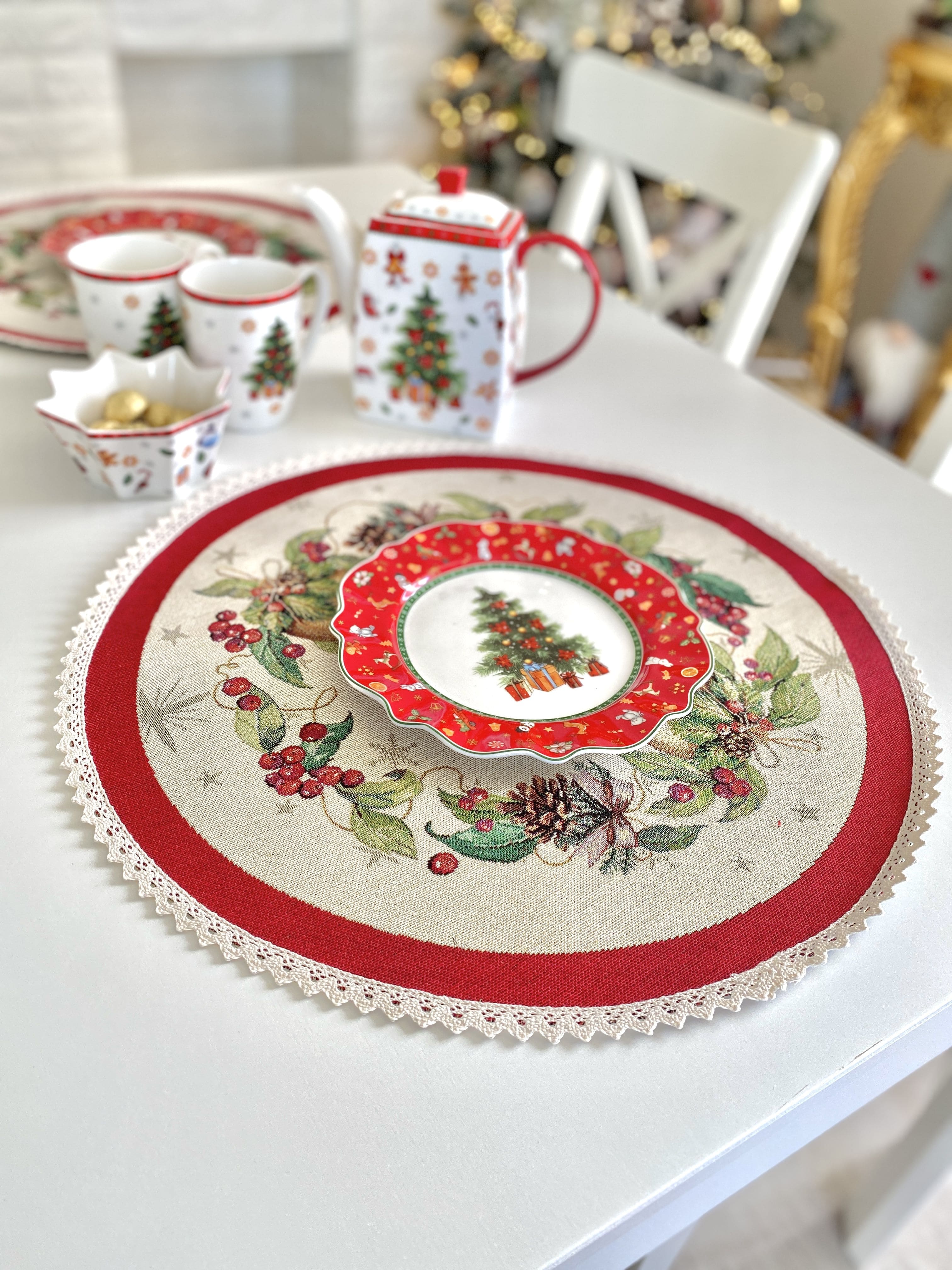 Christmas placemats «Christmas garland» with golden thread Limaso Textile