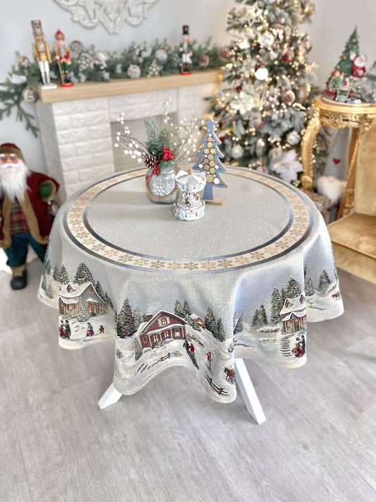 Round Christmas tapestry tablecloth «Christmas in Highlands» with golden thread