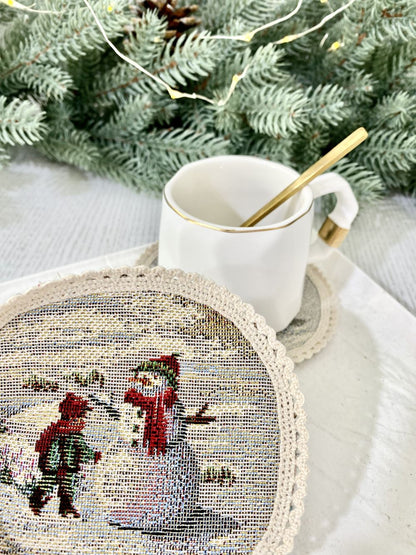 Christmas cup placemat «Christmas in Highlands» with golden thread