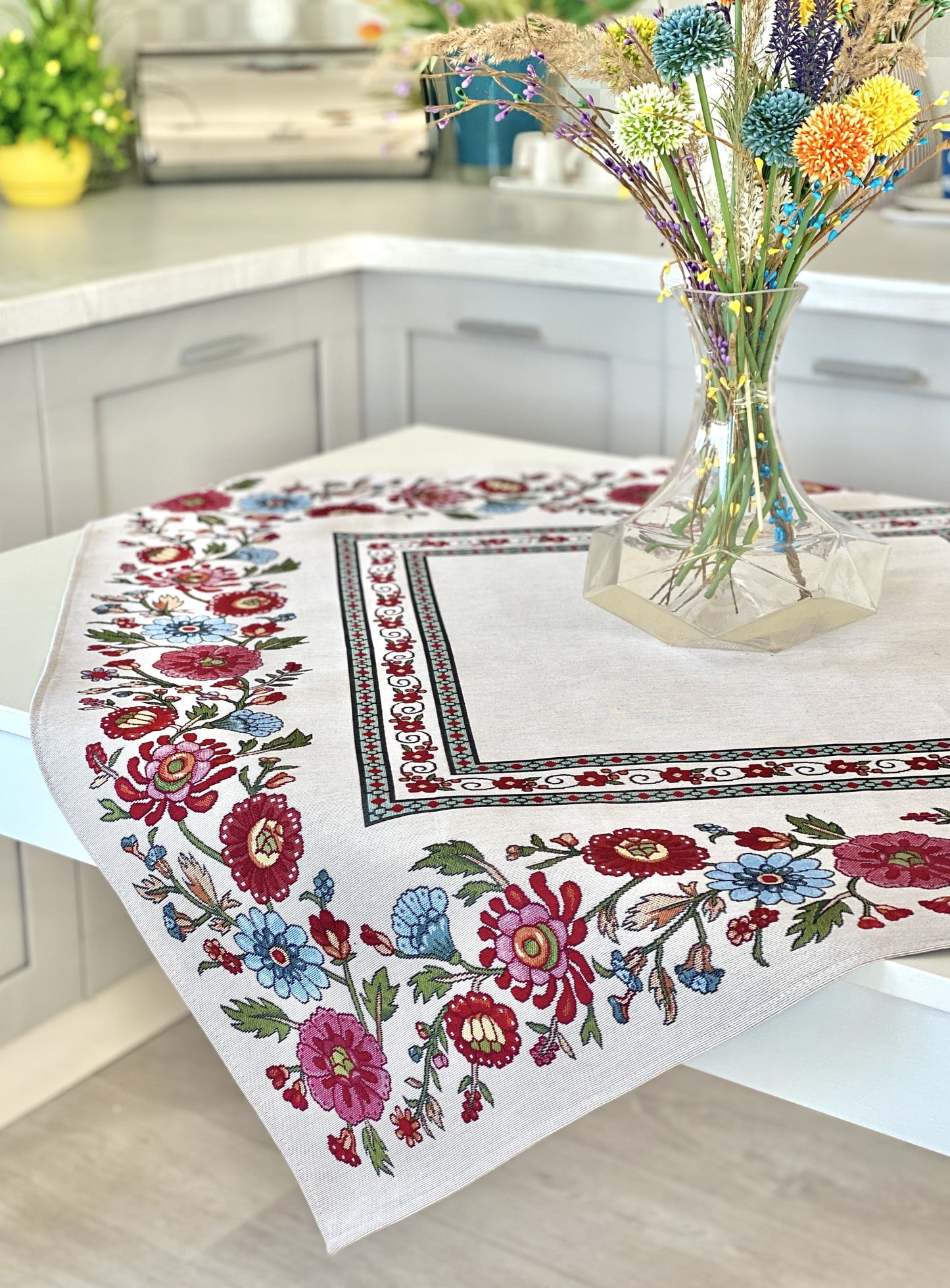 Square tablecloth «Folk Floral» - Premium Tapestry - Textile4Family