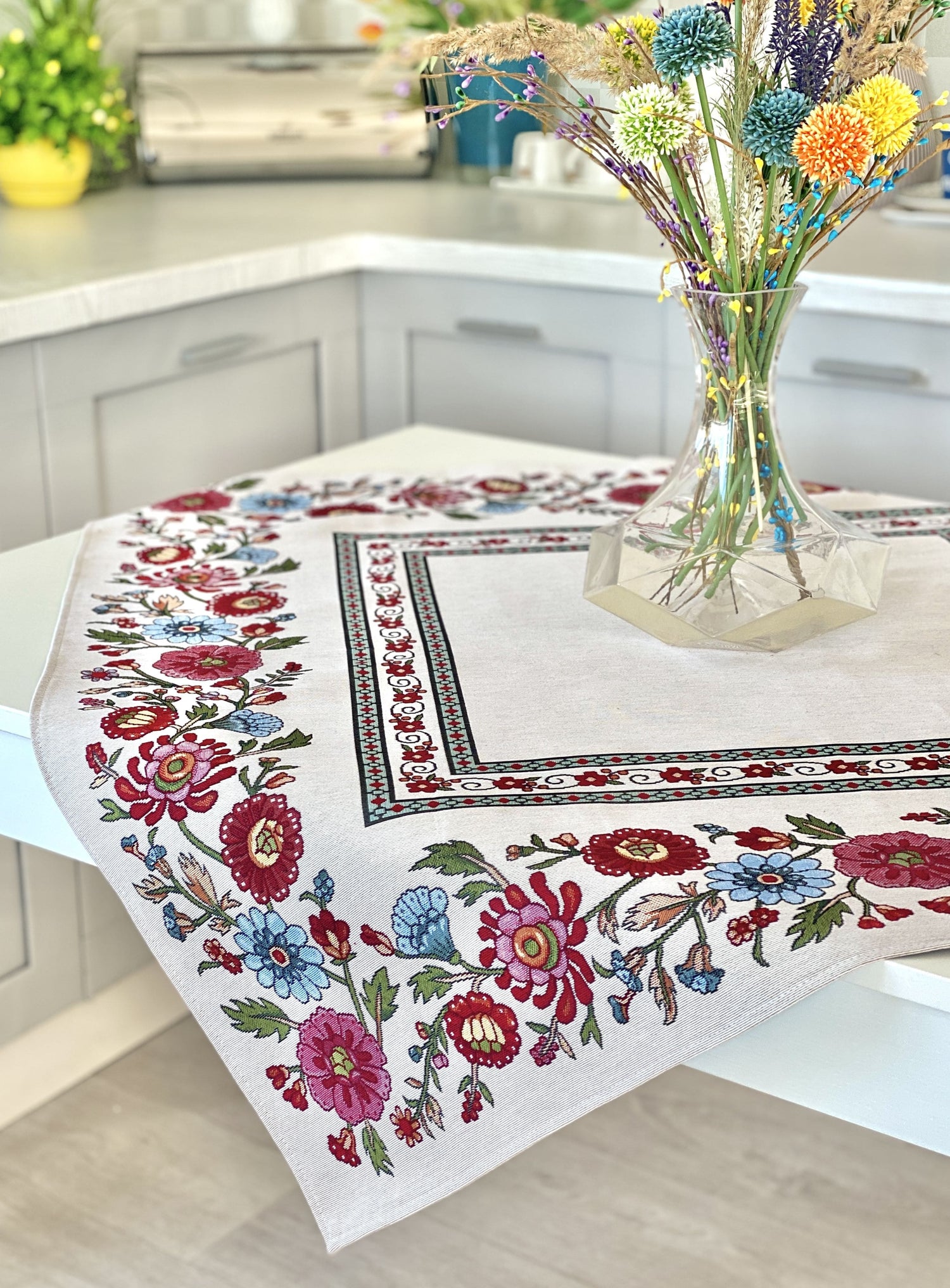 Square tablecloth «Folk Floral» - Premium Tapestry - Textile4Family