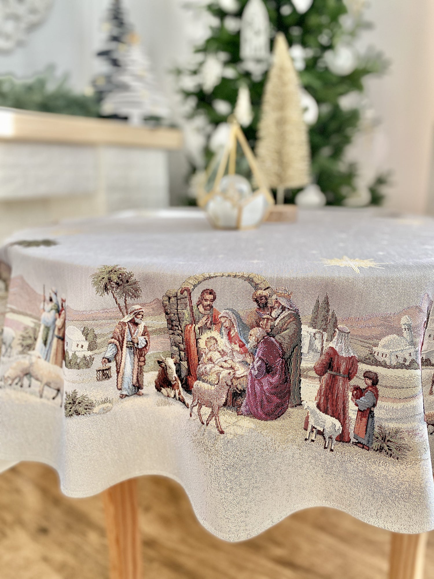Round Christmas tapestry tablecloth «Nativity» with golden thread Limaso Textile