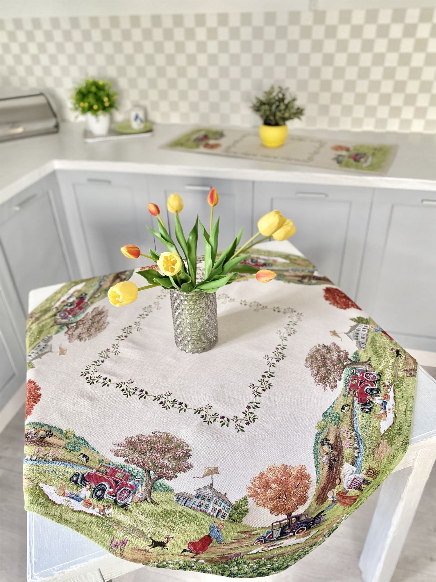 Tapestry tablecloth «Family picnic»
