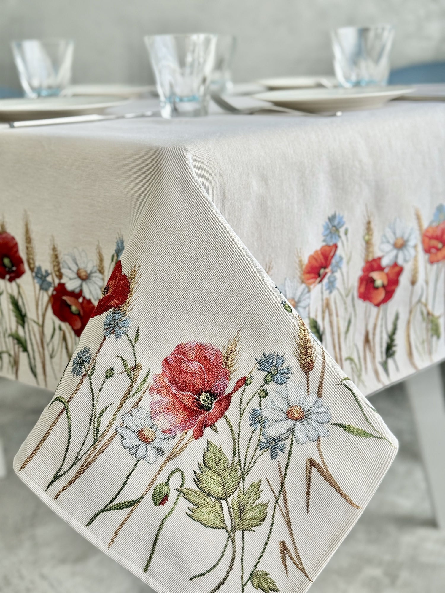 Tapestry tablecloth «Poppies and daisies» Limaso Textile