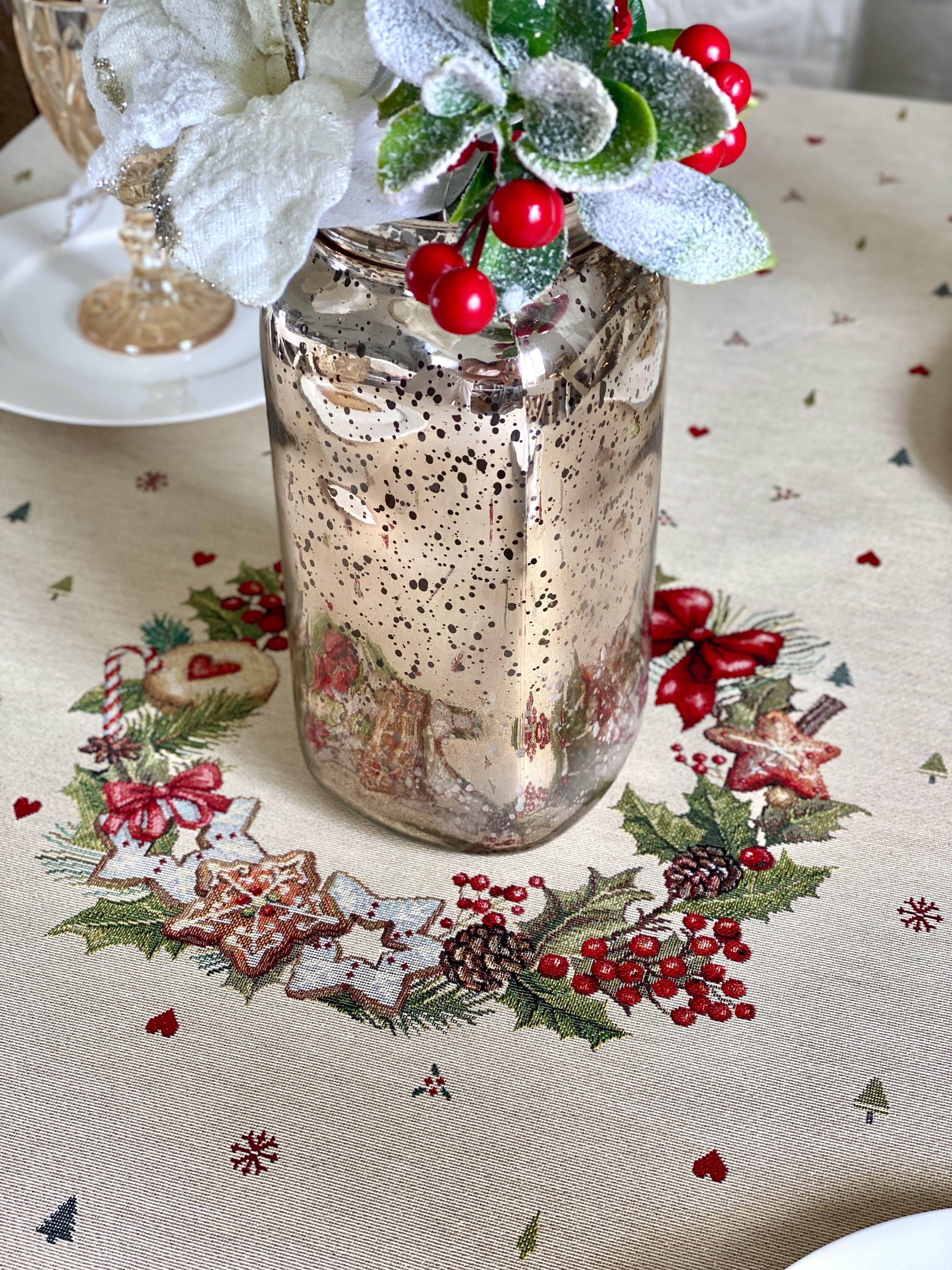 Christmas Tablecloth «Sweet Dreams» with Golden Lurex - Premium Gobelin - Textile4Family