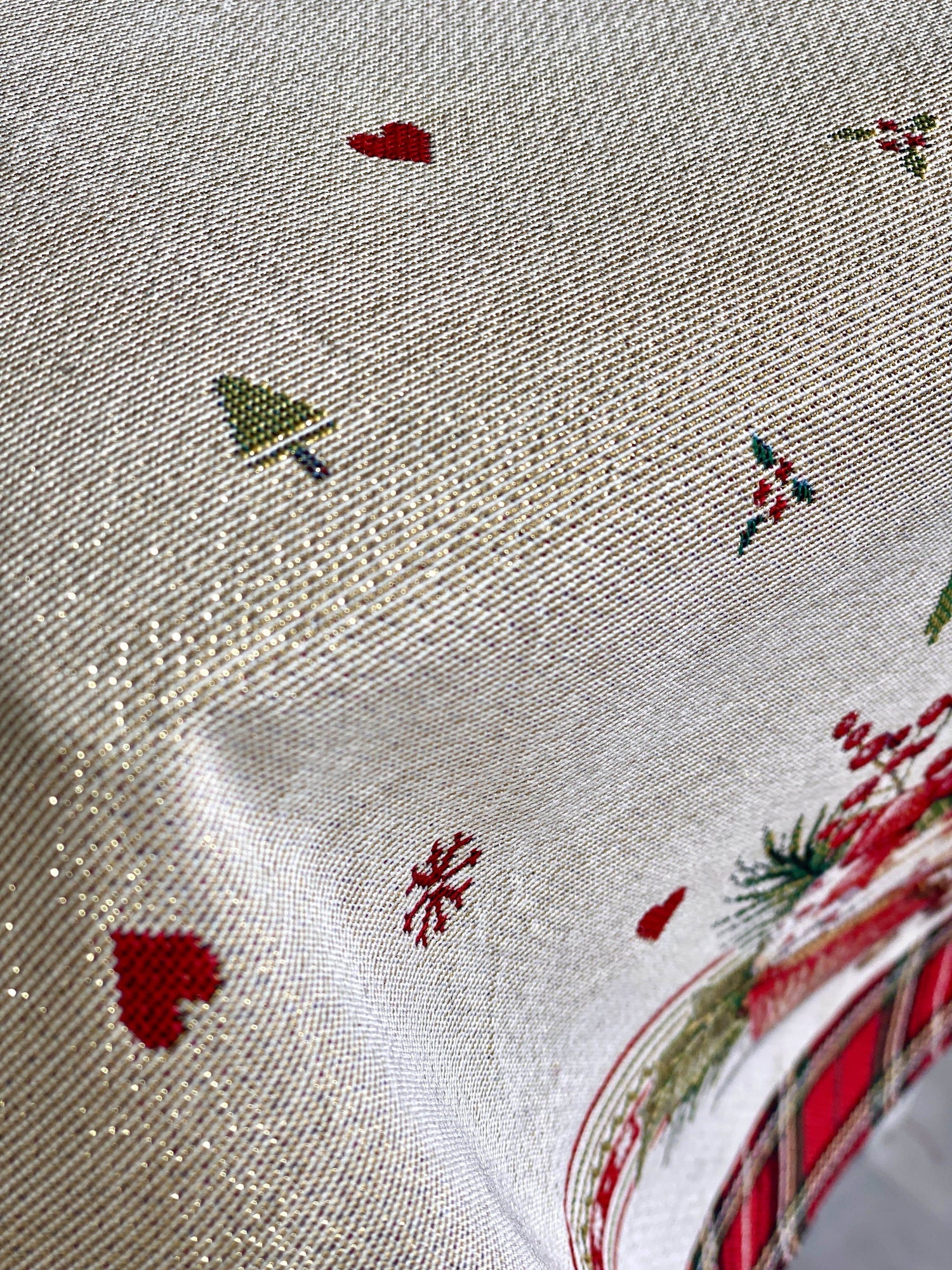 Christmas Tablecloth «Sweet Dreams» with Golden Lurex - Premium Gobelin - Textile4Family