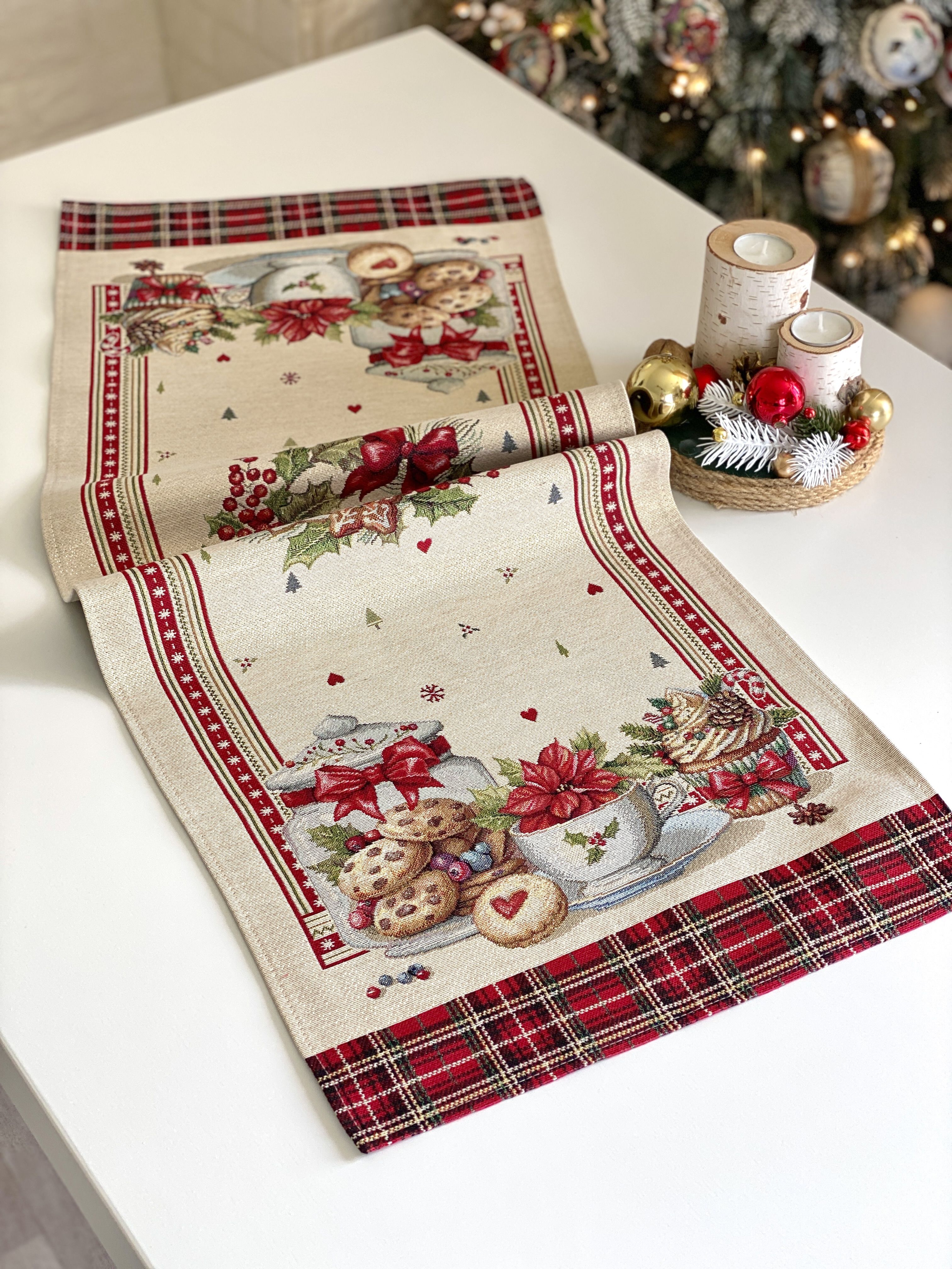 Christmas Table Runner  «Sweet Dreams» with Golden Lurex - Premium Gobelin - Textile4Family