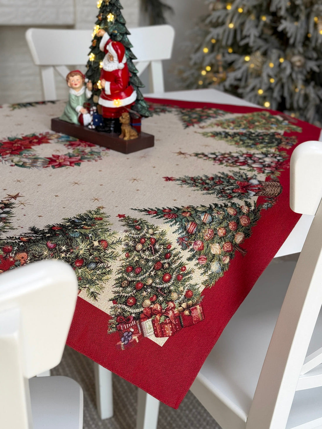 Christmas Tablecloth «Christmas traditions» with golden thread - High quality tapestry
