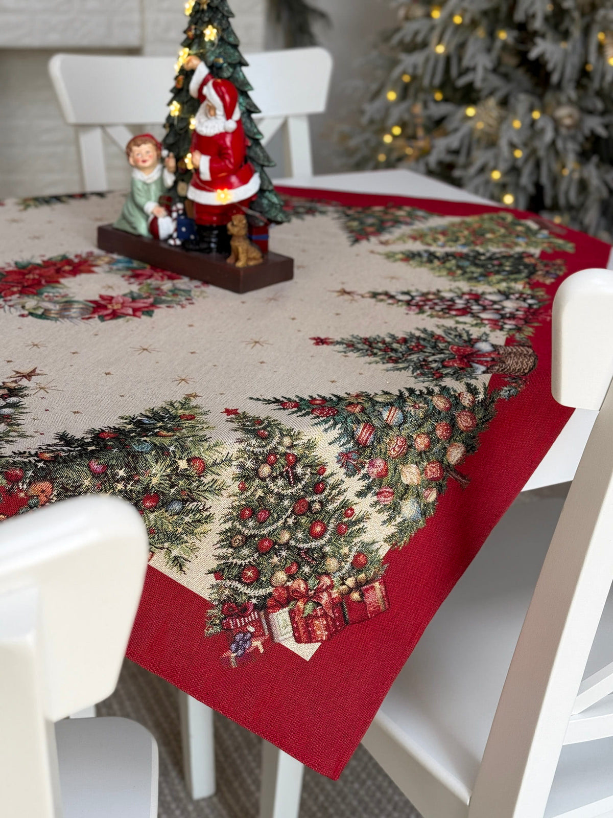 Christmas Tablecloth «Christmas traditions» with golden thread - High quality tapestry