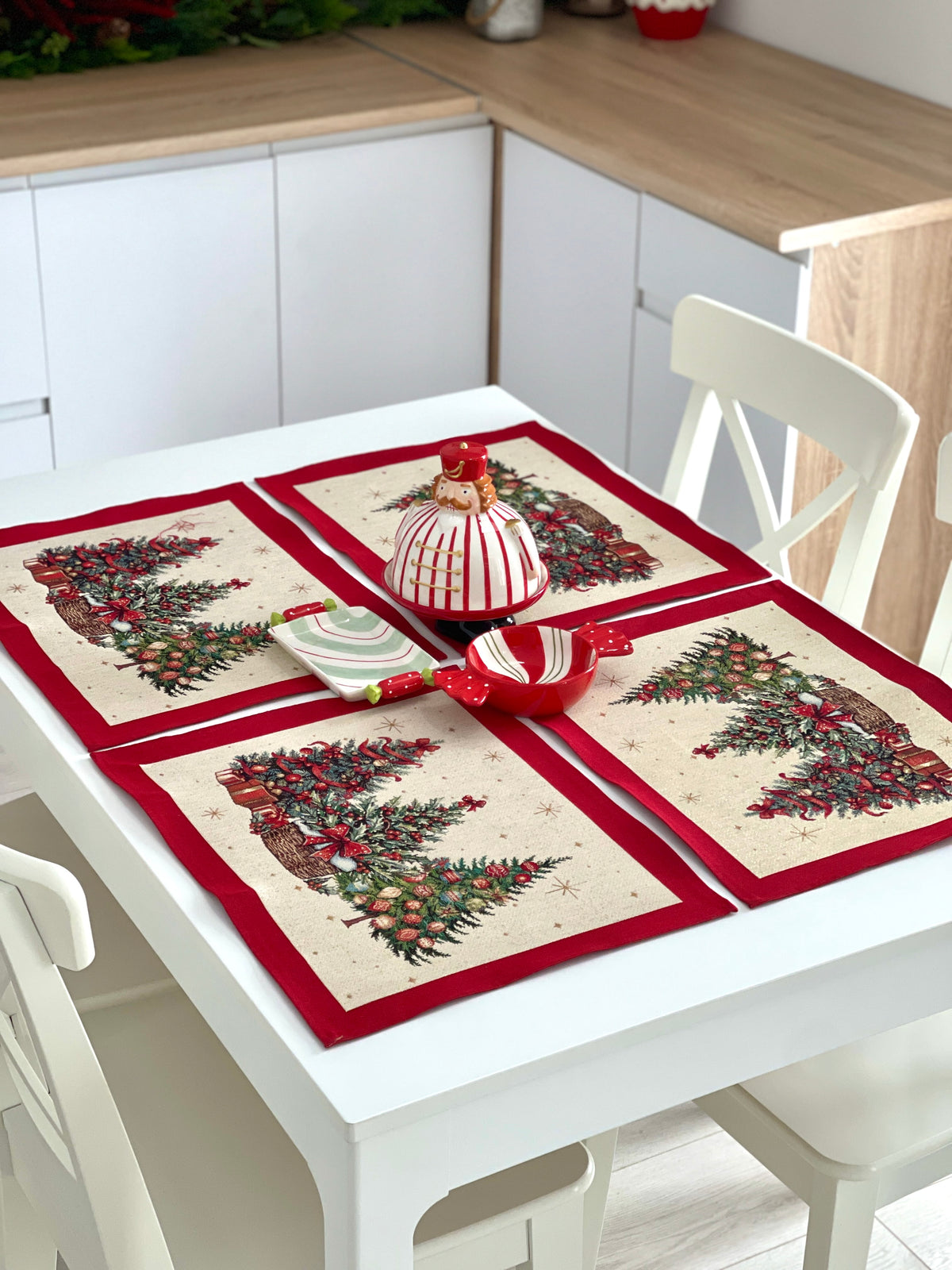 Christmas Placemat set «Christmas traditions» with golden thread - High quality tapestry