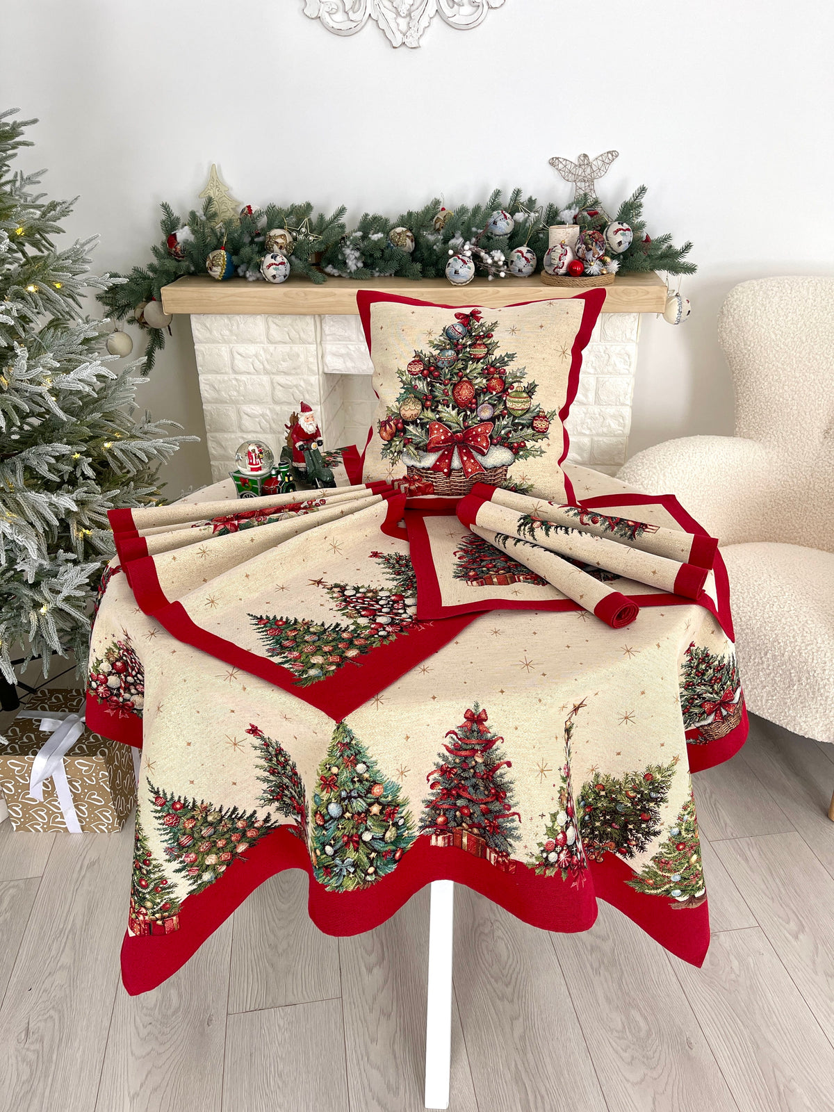 Christmas Tablecloth «Christmas traditions» with golden thread - High quality tapestry