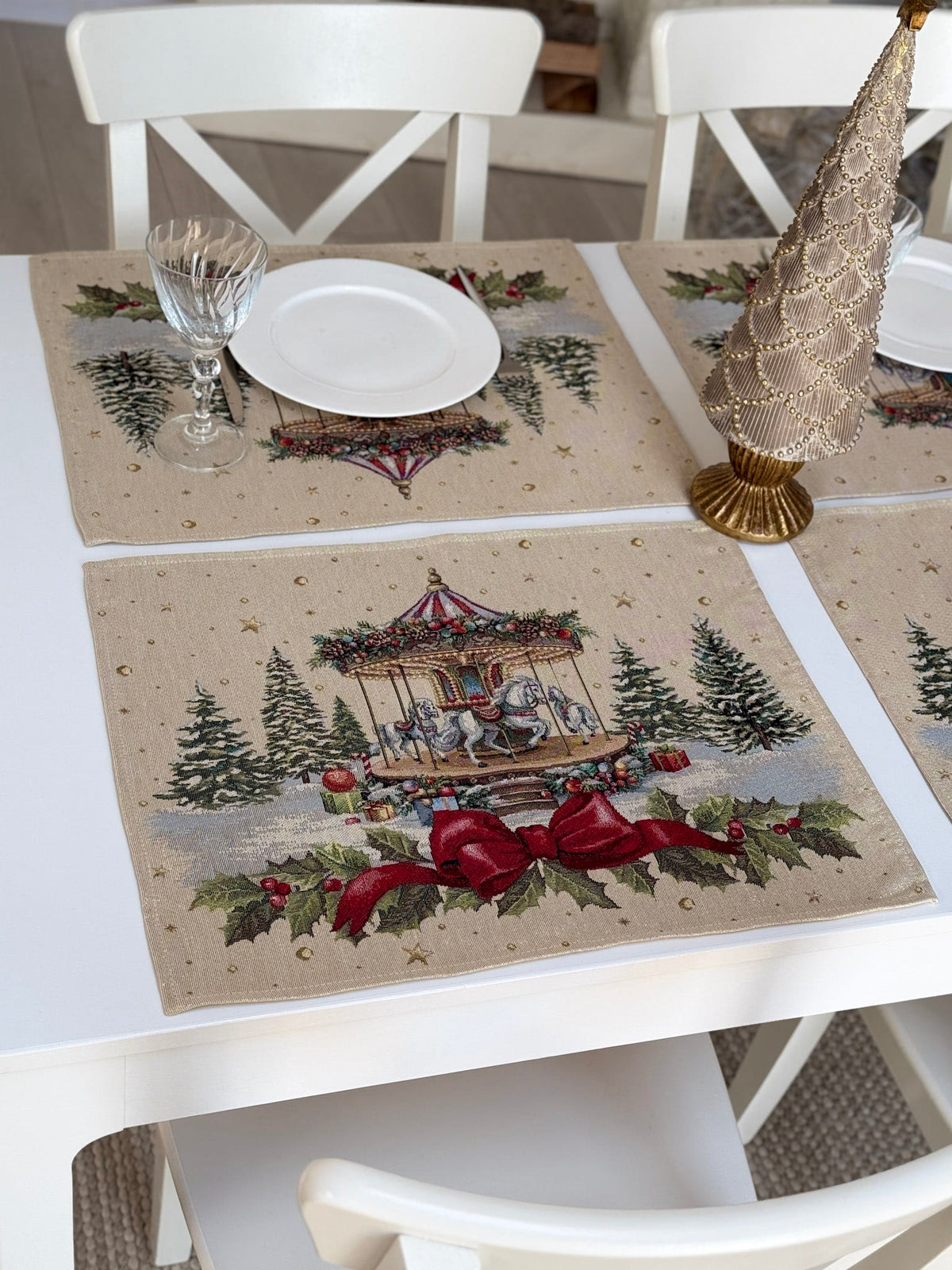 Christmas Placemat set «Christmas Wonderland» with golden thread - High quality tapestry