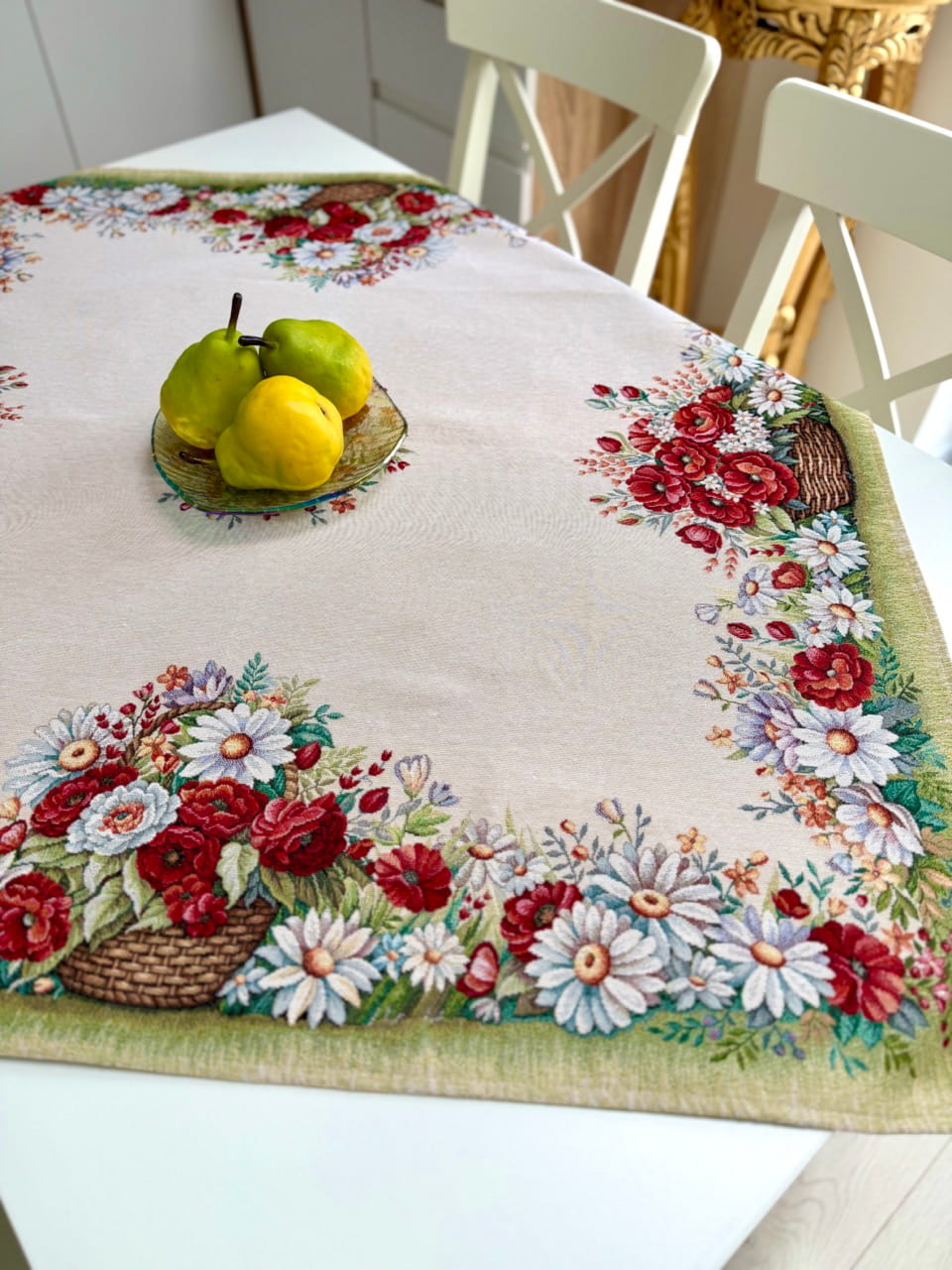 Square tablecloth «Poppy and Daisy» - Premium Tapestry - Textile4Family