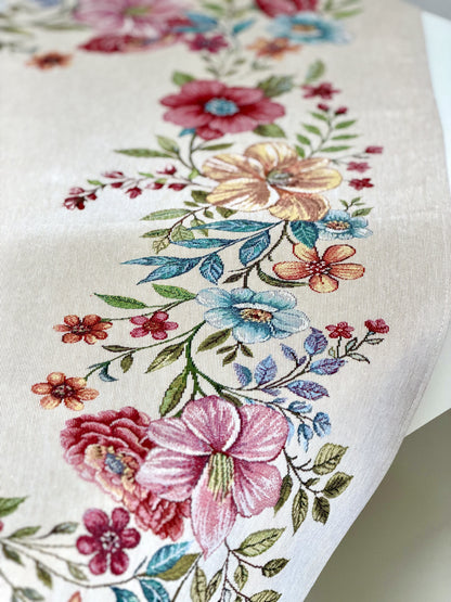 Square tablecloth «Blooming garden» - Premium Tapestry - Textile4Family