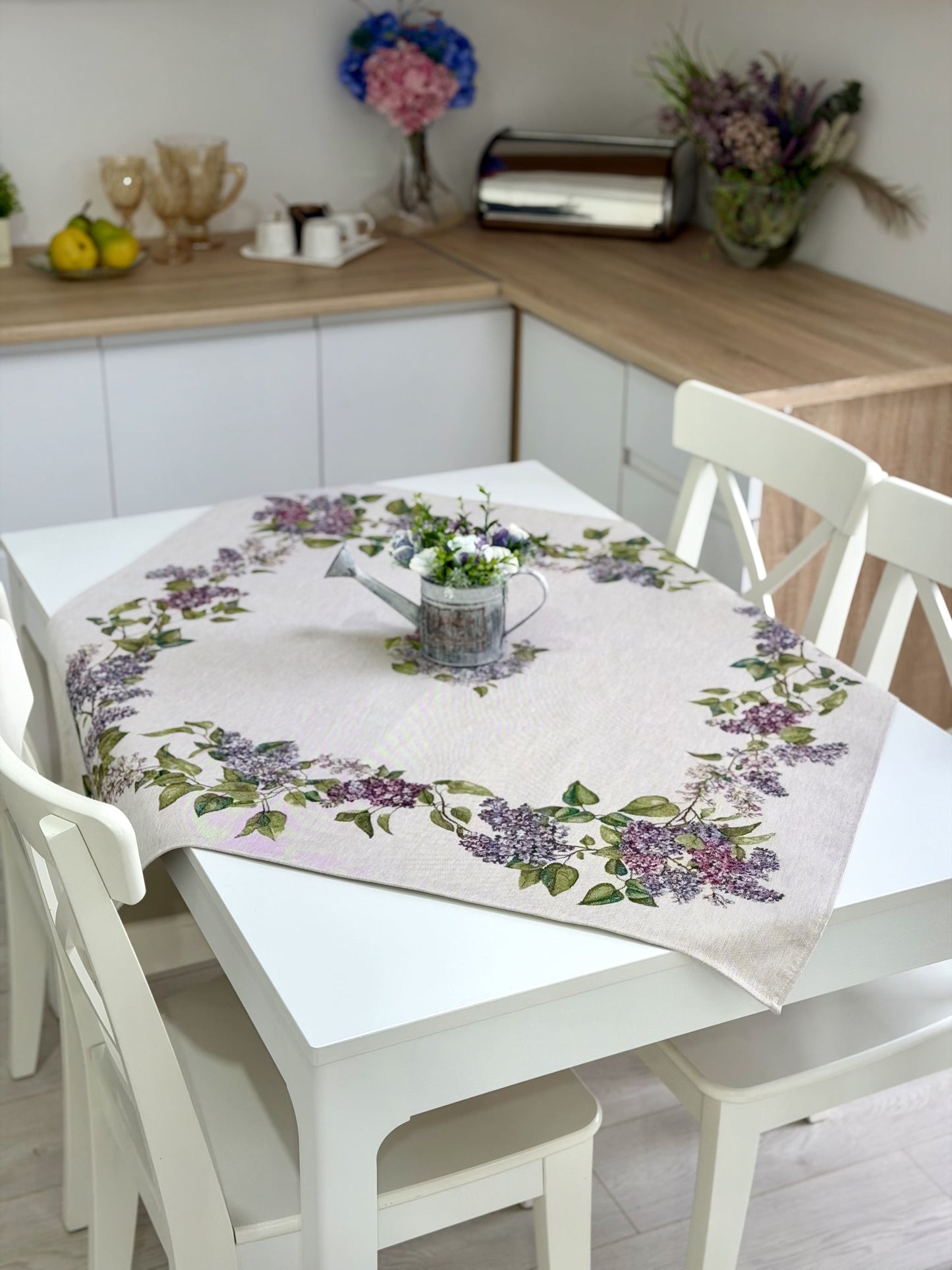 Square tablecloth «Lilac» - Premium Tapestry - Textile4Family