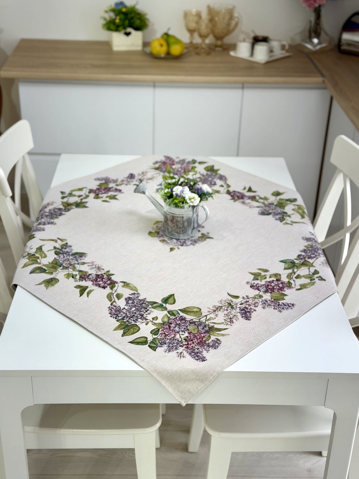Square tablecloth «Lilac» - Premium Tapestry - Textile4Family