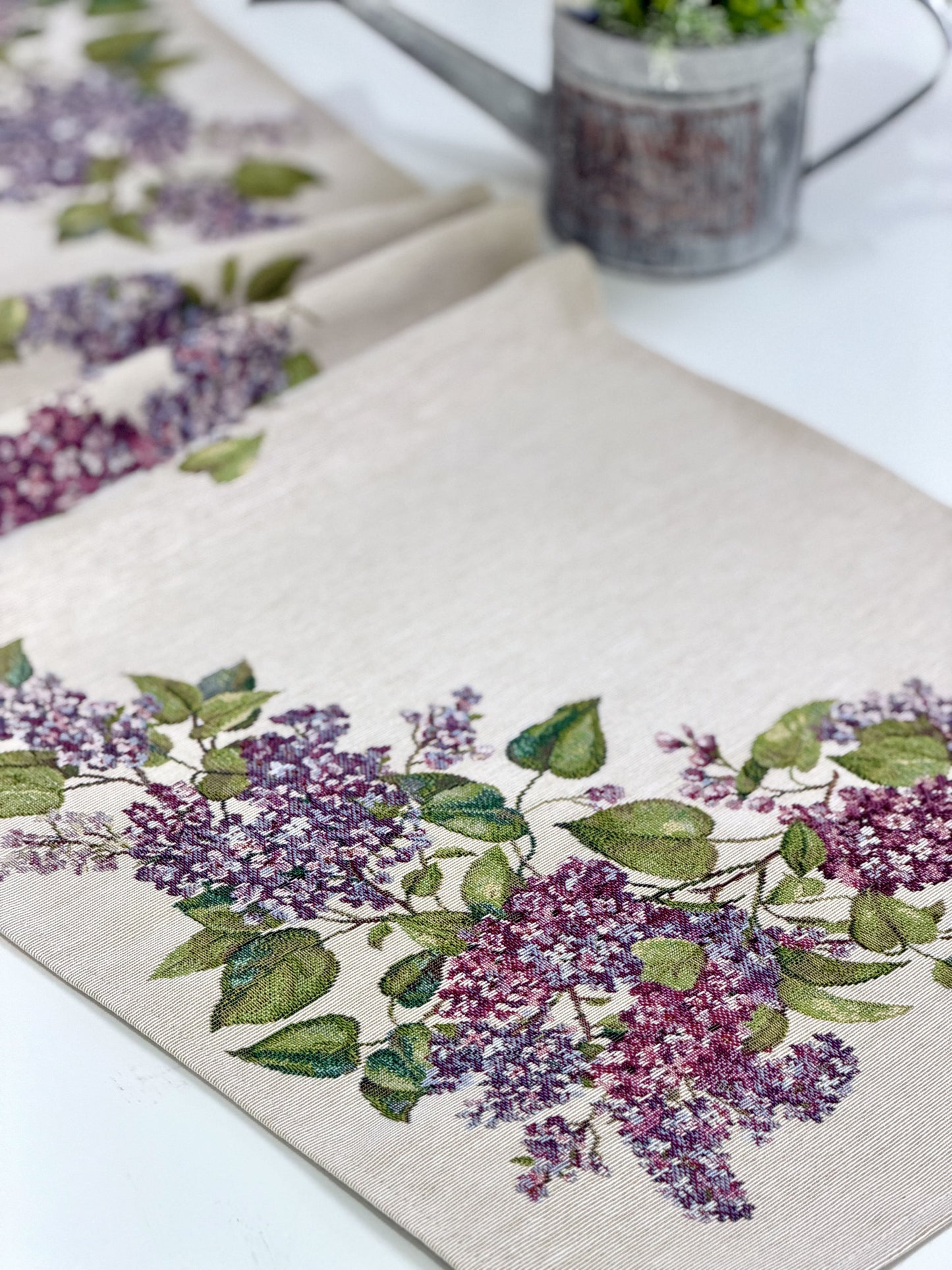 Table Runner «Lilac» - Premium Tapestry - Textile4Family