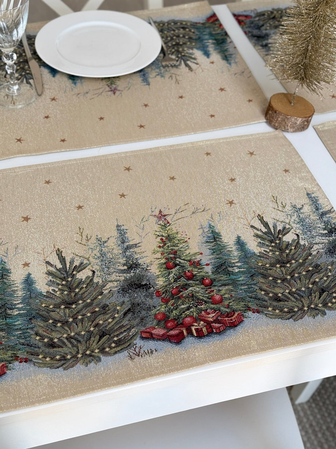 Christmas Placemat set «Winter Evergreen» with golden thread - High quality tapestry
