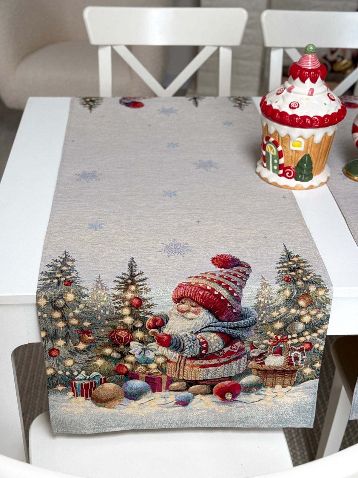 Table Runner «Scarlet Wishes» with golden thread - High quality tapestry