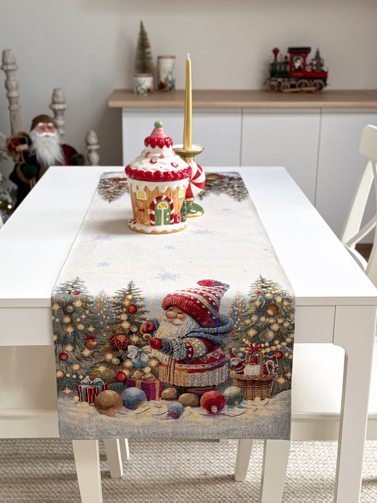 Table Runner «Scarlet Wishes» with golden thread - High quality tapestry