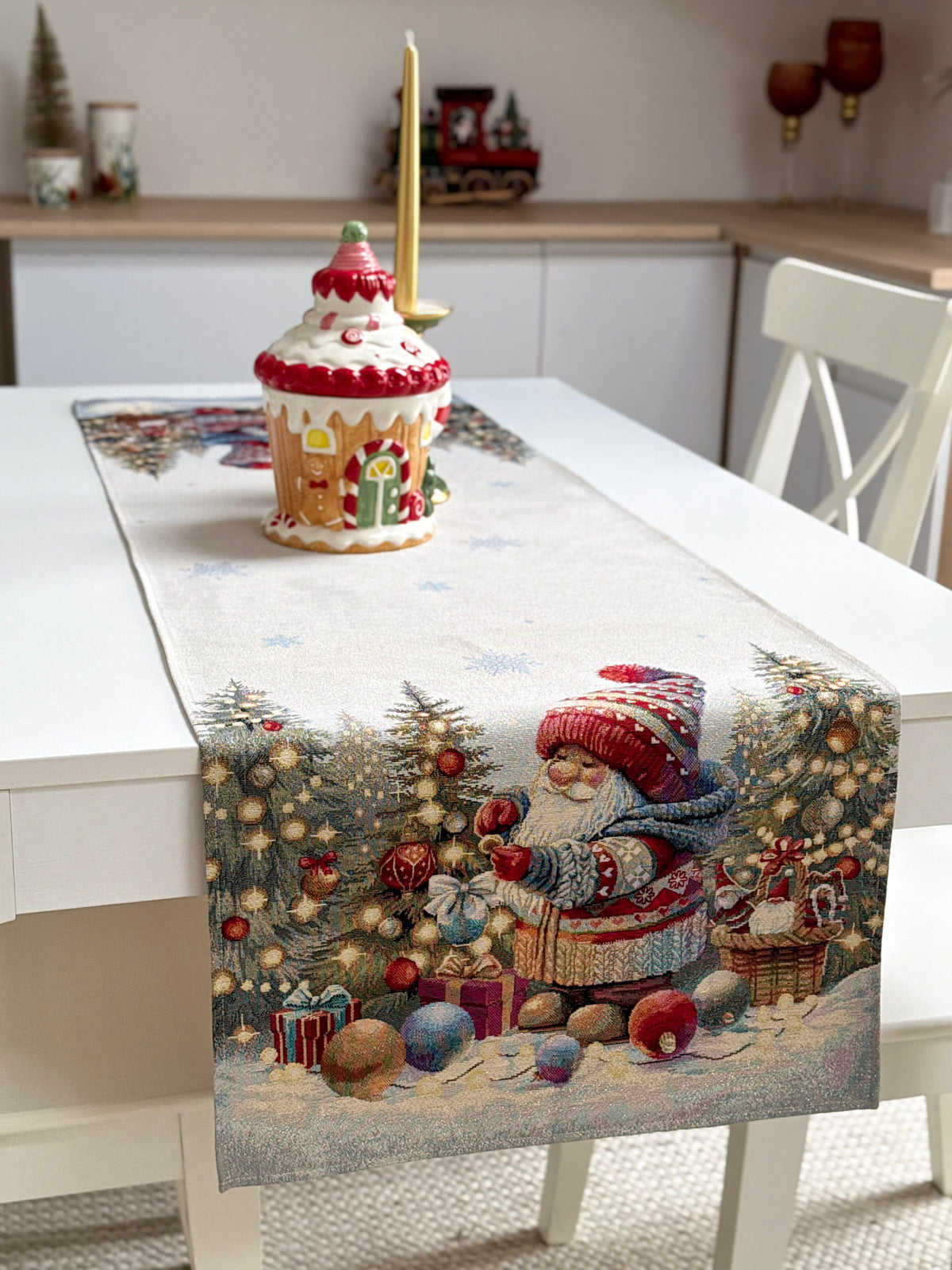 Table Runner «Scarlet Wishes» with golden thread - High quality tapestry