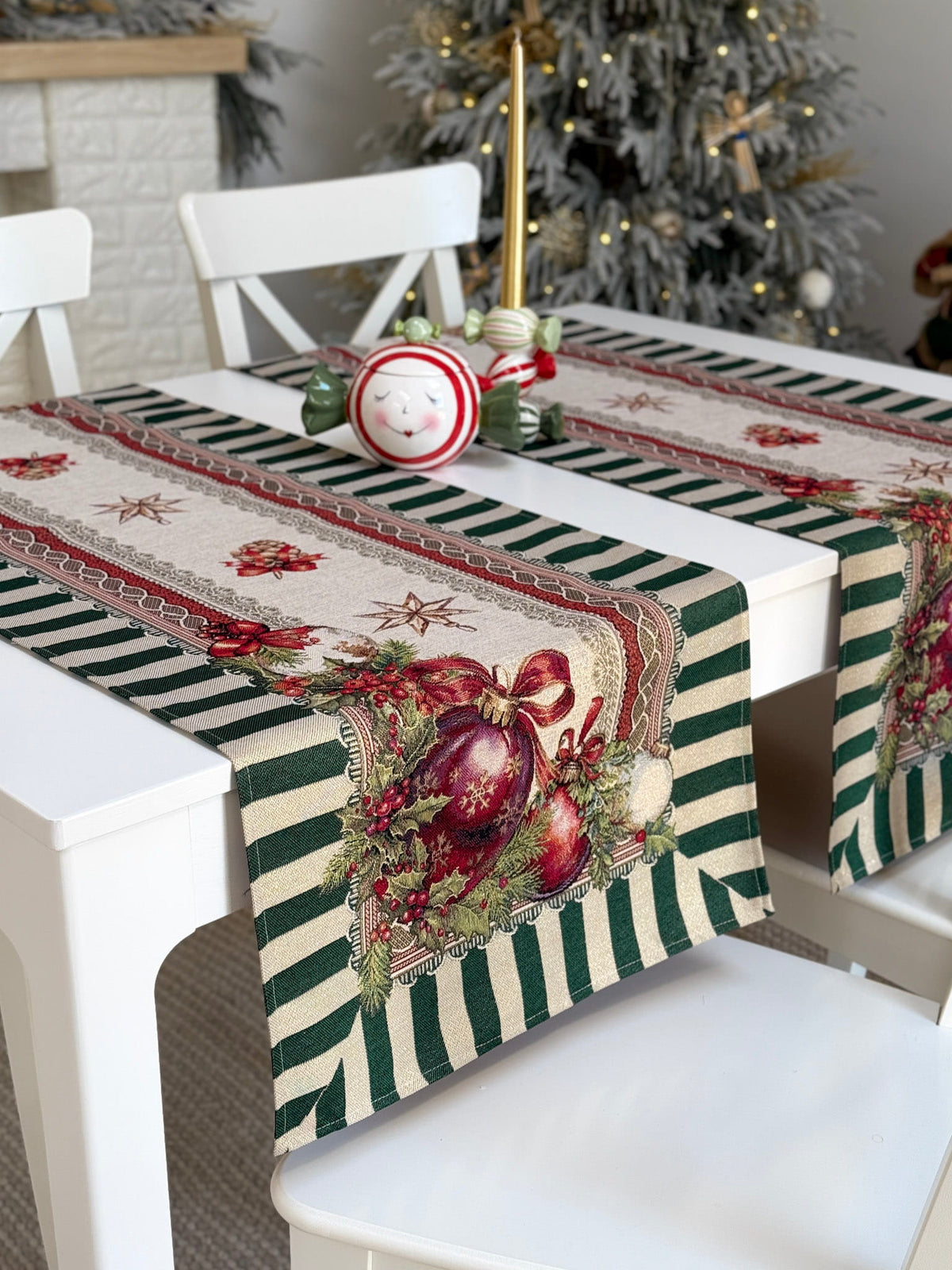 Christmas Table Runner «Christmas Heritage» with golden thread - High quality tapestry