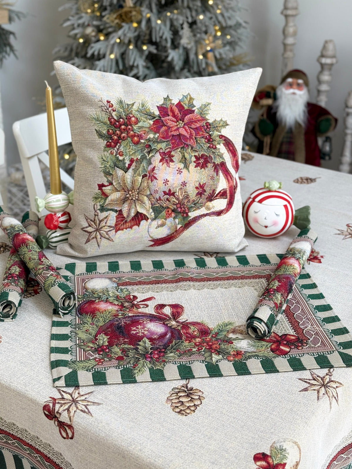 Christmas Pillow cover «Christmas Heritage» with golden thread - High quality tapestry