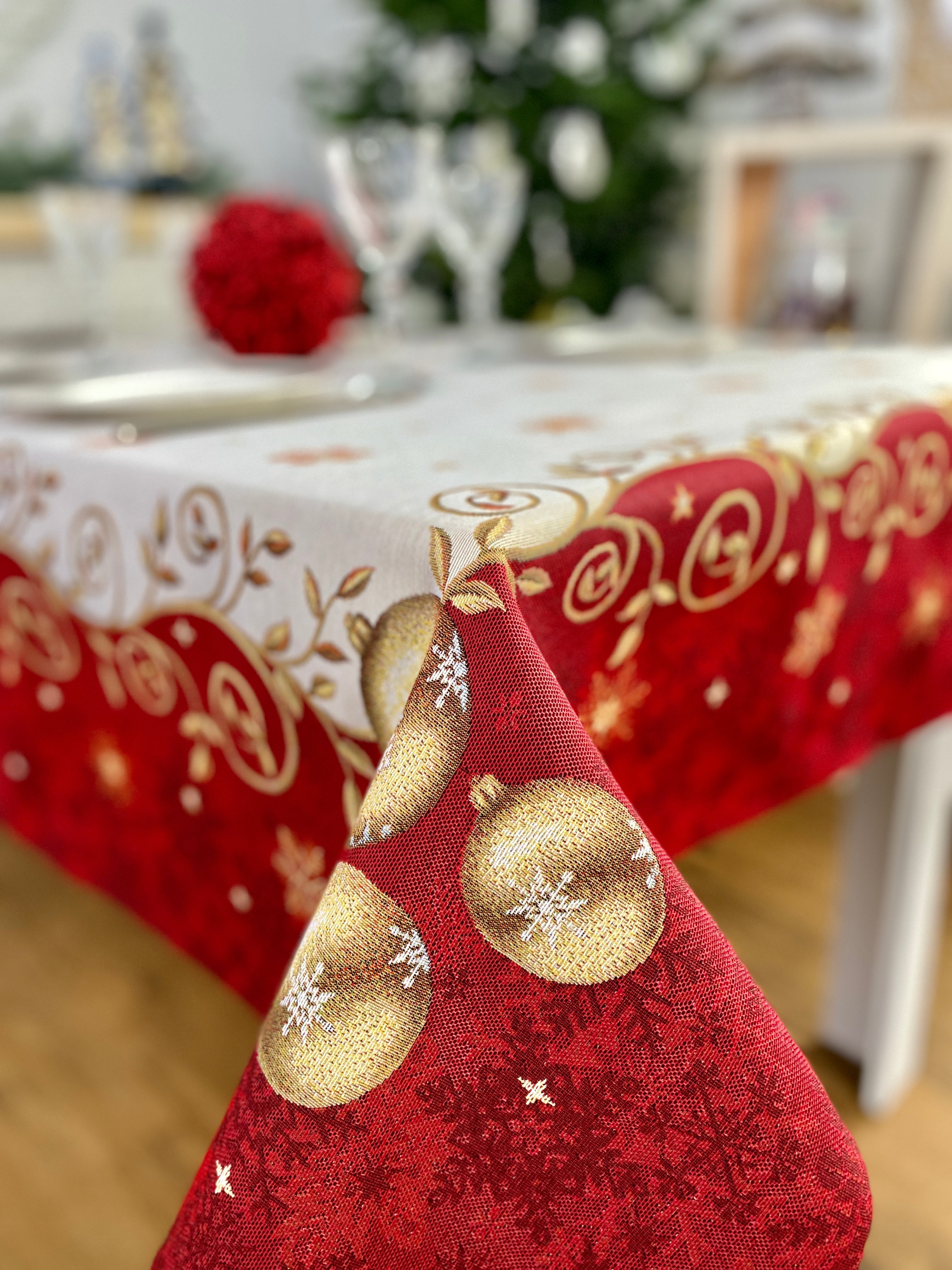 Christmas tapestry Tablecloth "Christmas Miracle" without lurex Limaso Textile