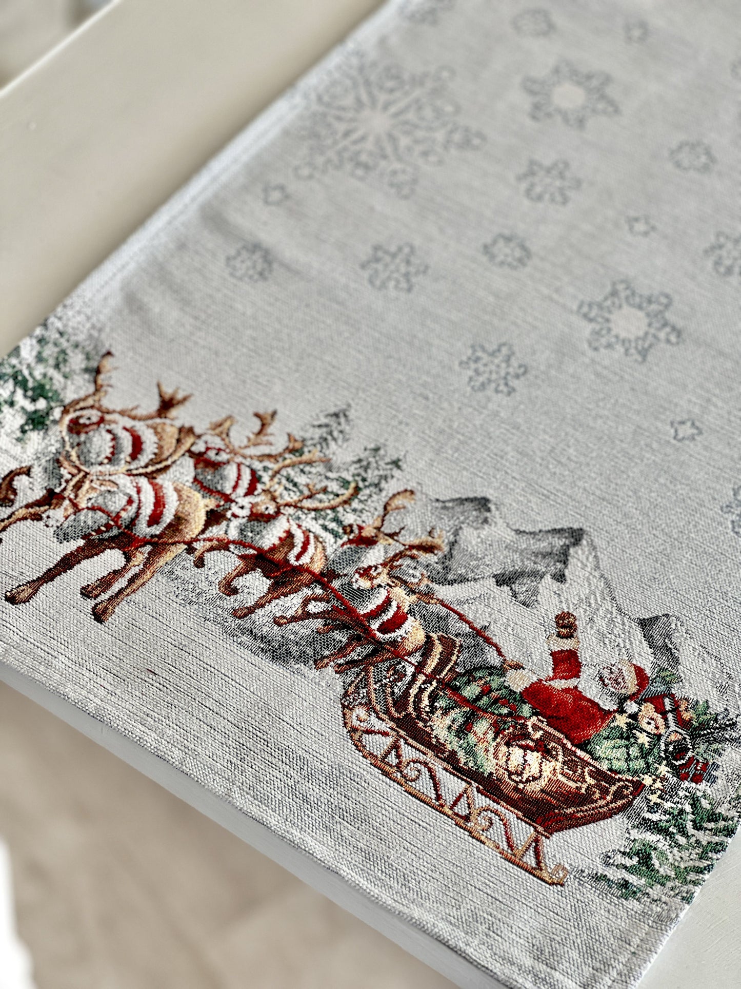 Christmas Tapestry Table runner «Santa is coming» With microfibre & silver lurex