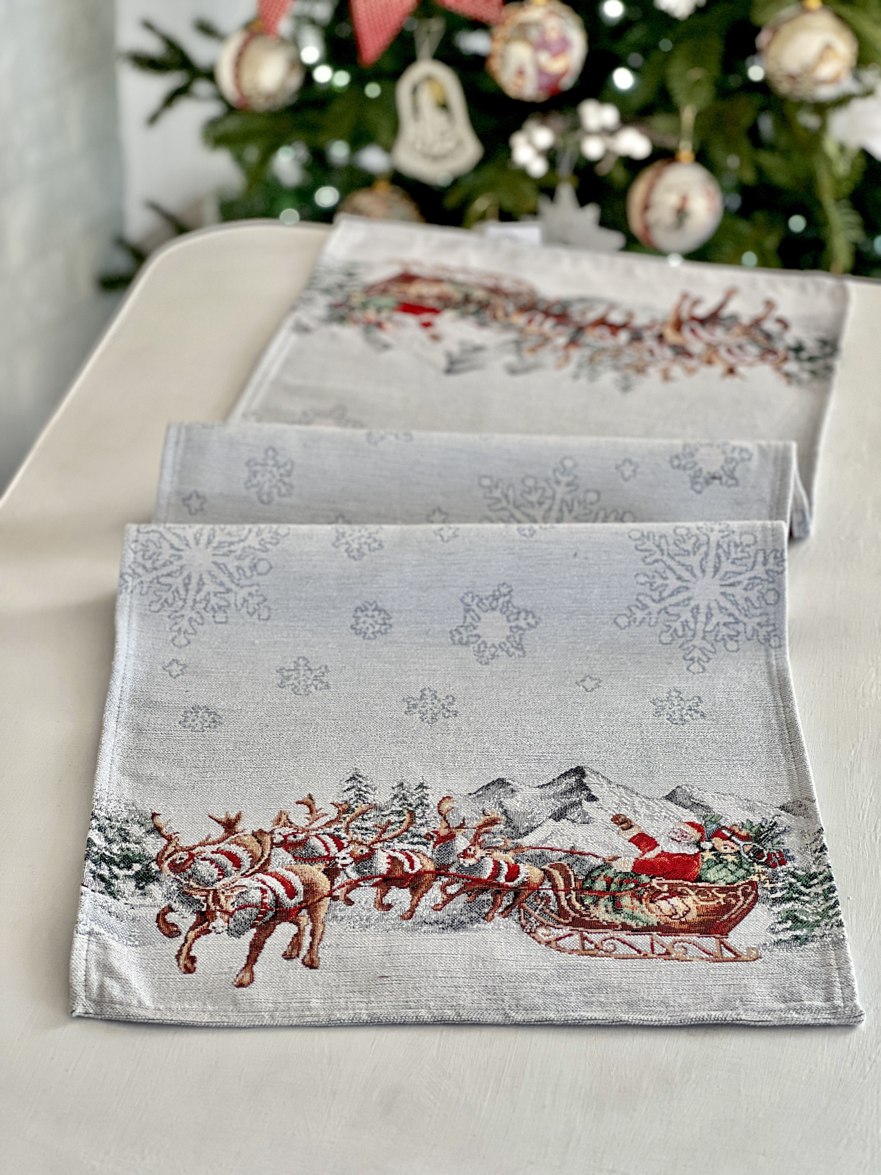 Christmas Tapestry Table runner «Santa is coming» With microfibre &amp; silver lurex