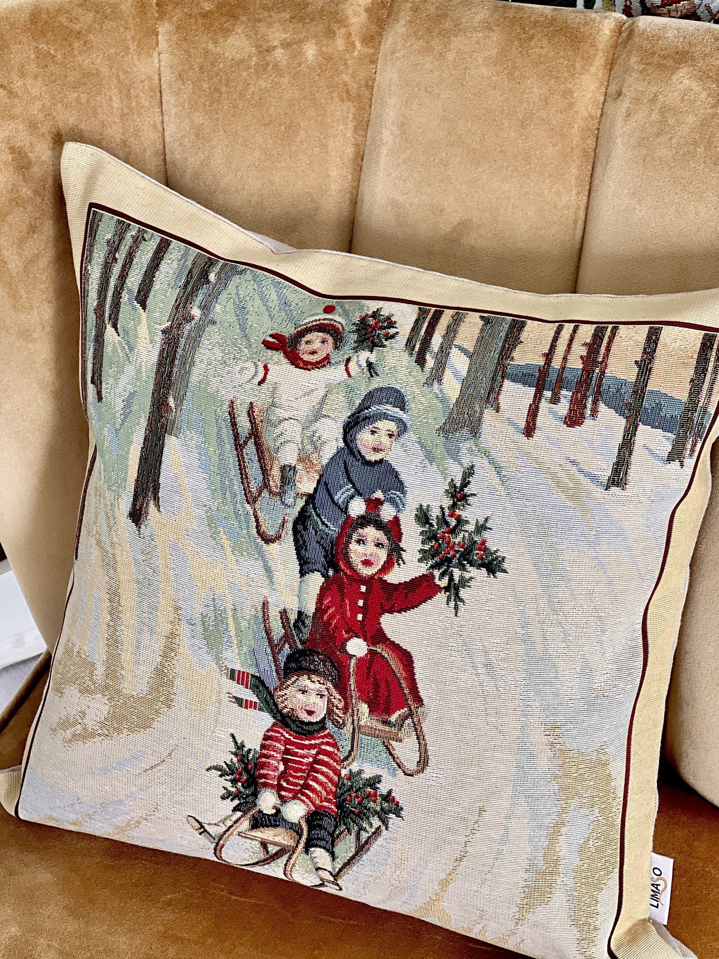 Winter Holiday tapestry cushion cover «Slitta» without lurex