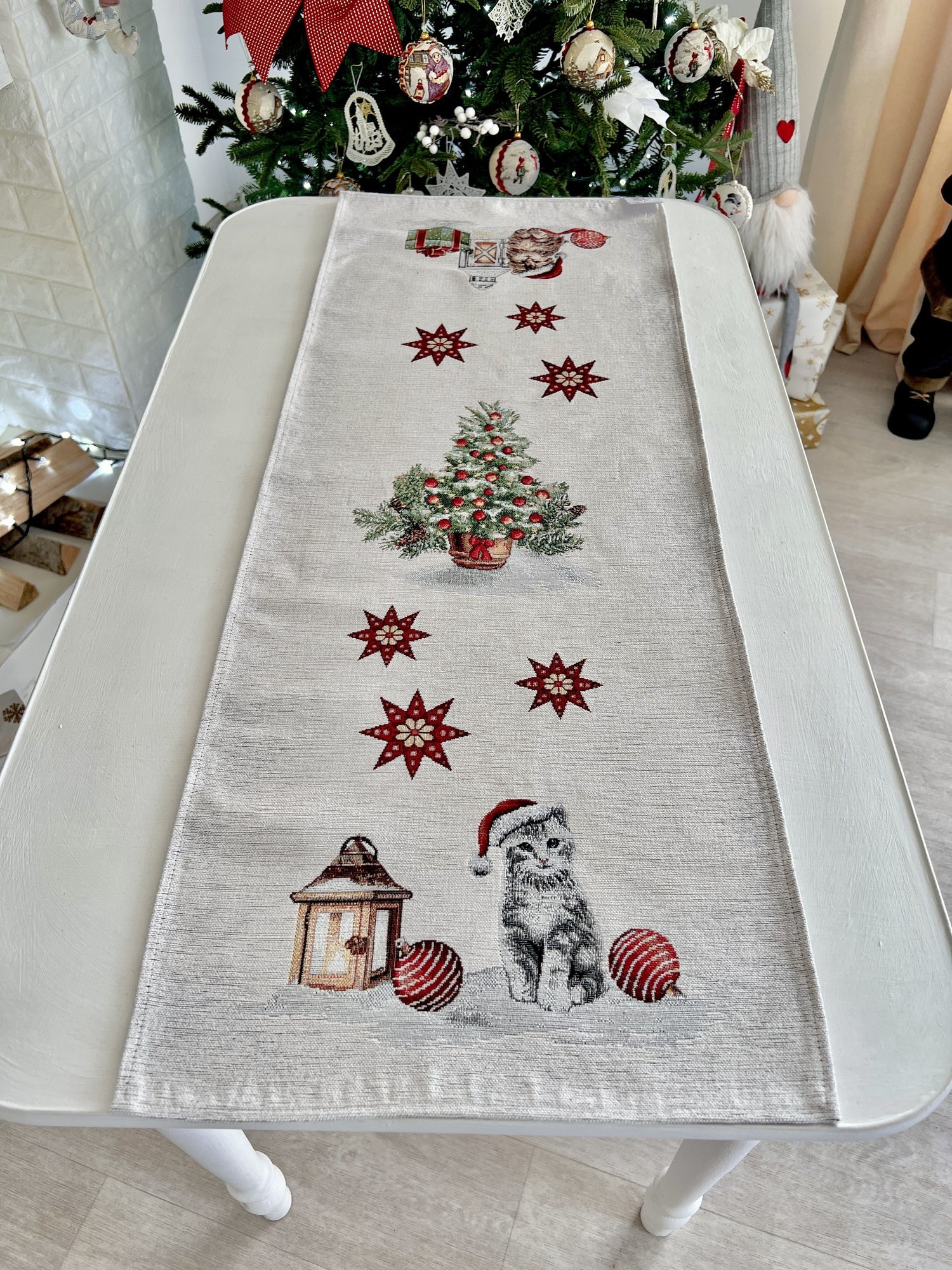 Christmas Tapestry Table runner «Christmas kittens» With microfibre &amp; silver lurex Limaso Textile