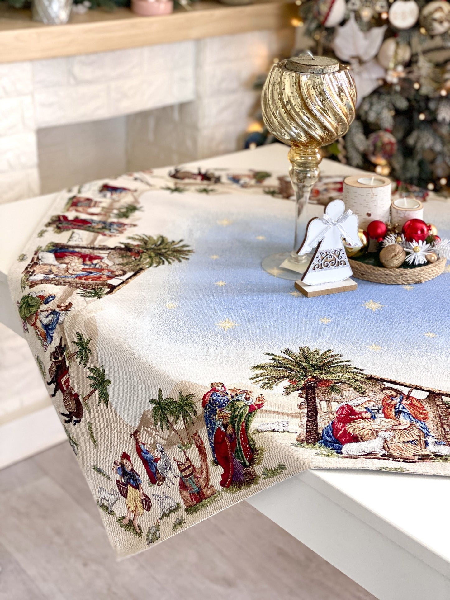 Christmas Tablecloth «Topino» with Golden Lurex - Luxury Tapestry