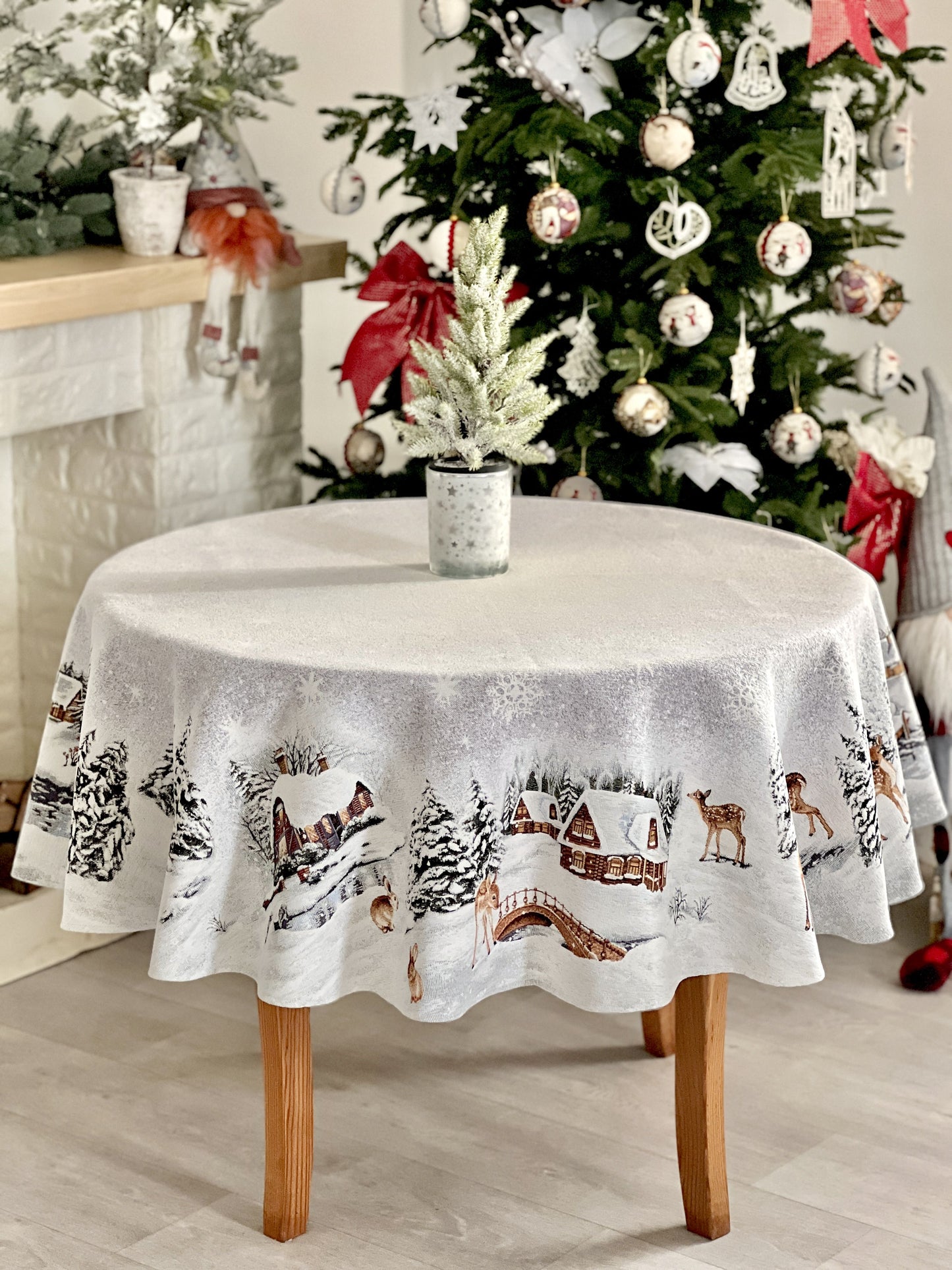 Round Christmas tablecloth «WINTER» With microfibre