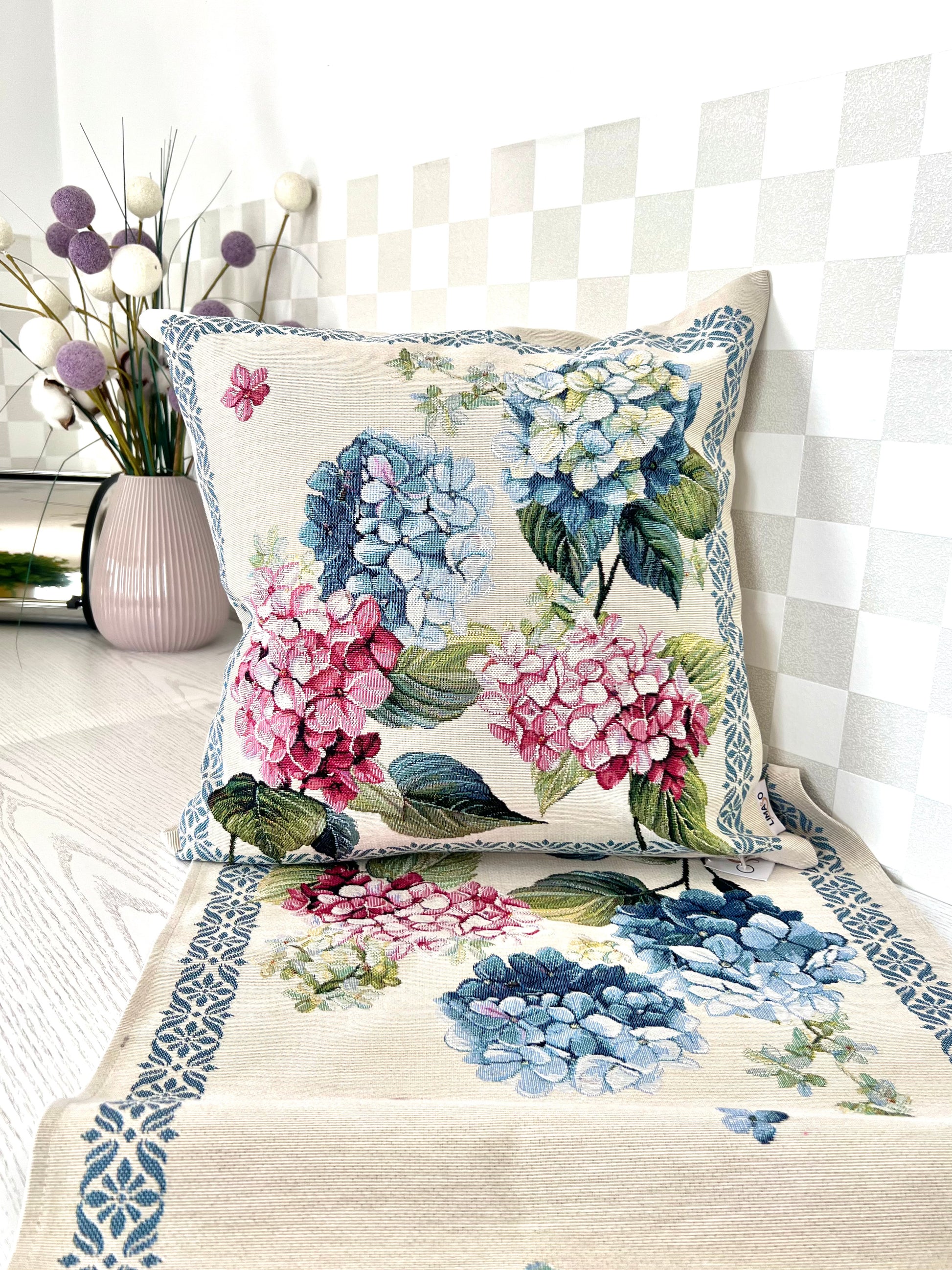 Cushion cover «Hydrangea» - Premium Tapestry - Textile4Family