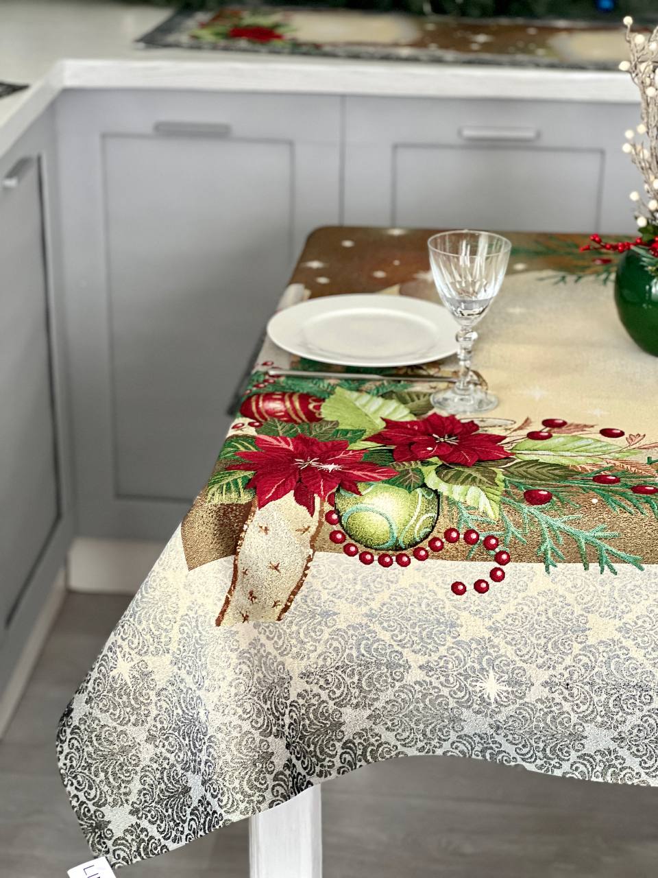 Christmas tapestry Tablecloth "Night before Christmas" with golden thread Limaso Textile