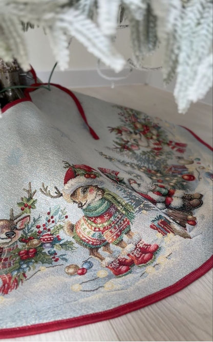 Tree skirt «Scarlet Wishes» with golden thread - High quality tapestry