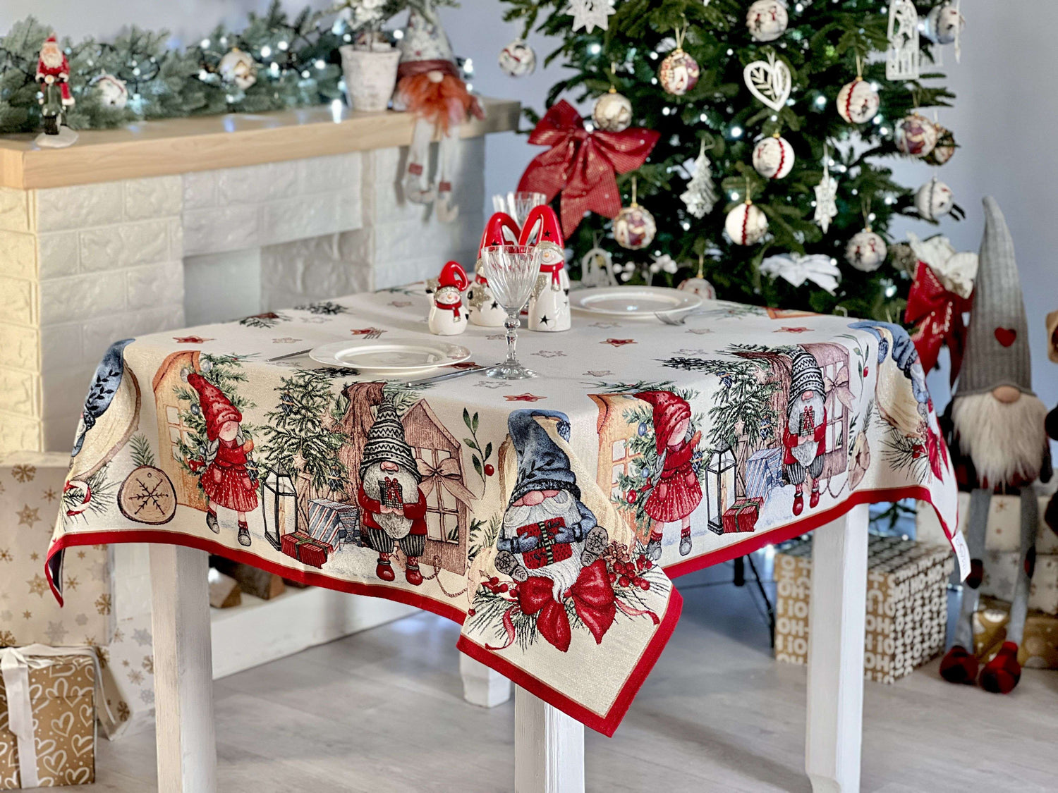 Christmas tapestry tablecloth «Federica» with silver thread Limaso Textile