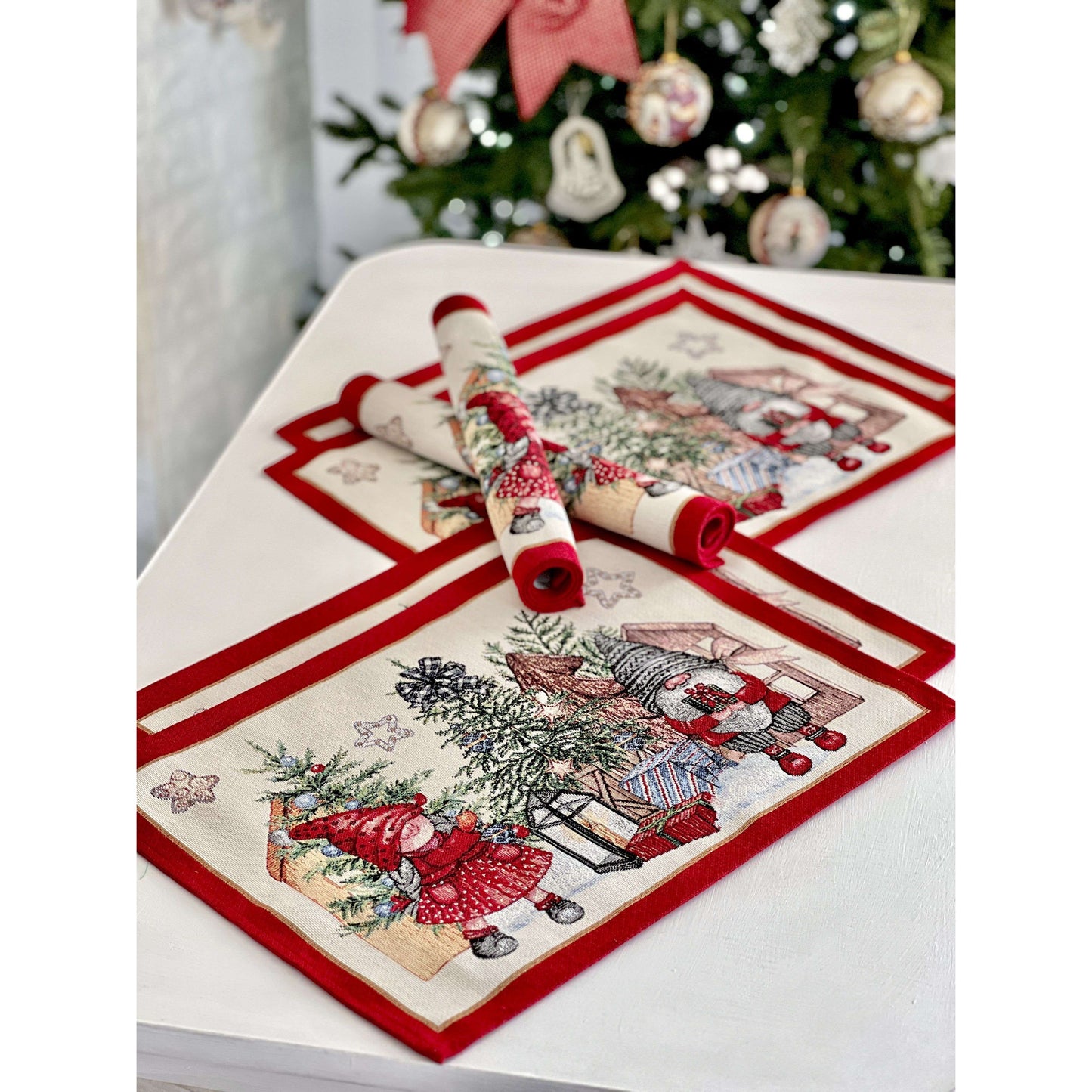 Winter Holiday Placemat «Federica» with silver thread