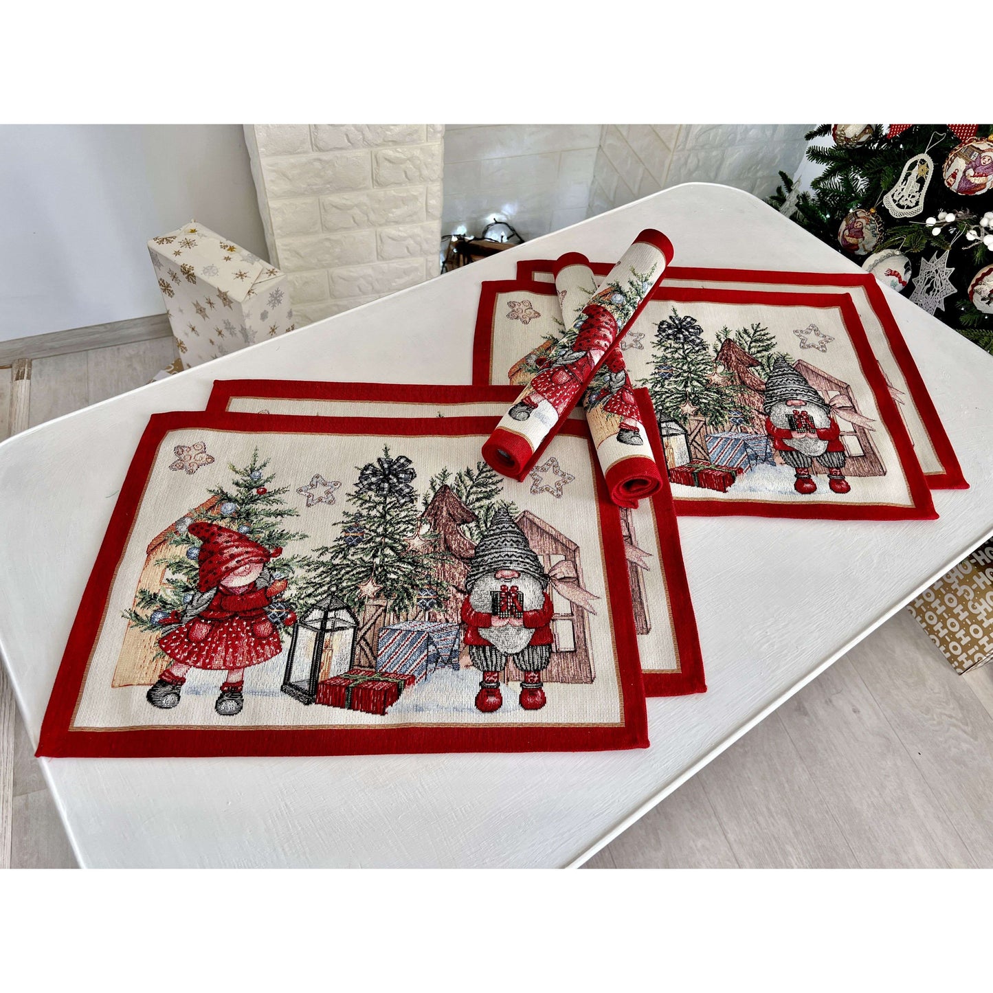 Winter Holiday Placemat «Federica» with silver thread