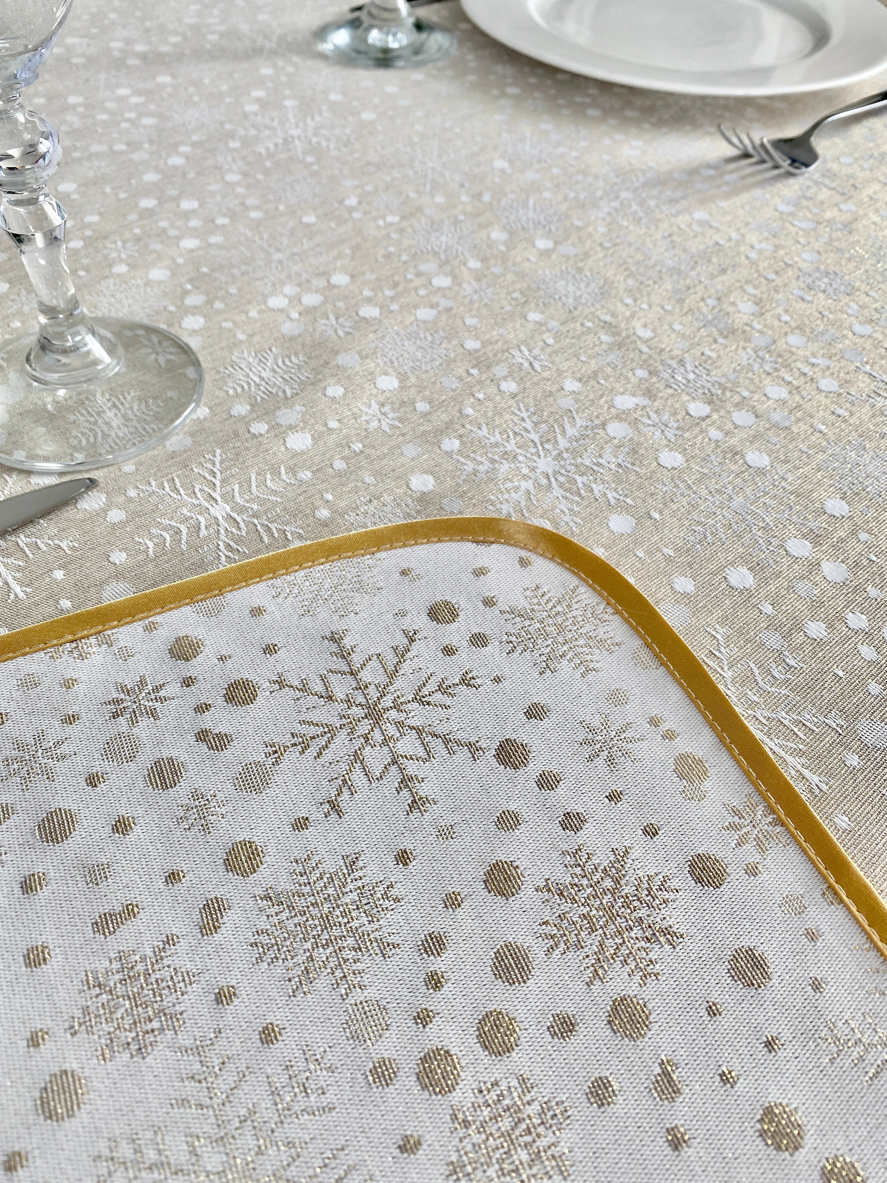Buy Christmas Tablecloth Double-sided with Teflon coating "WINTER" (golden lurex) UK Textil4Family