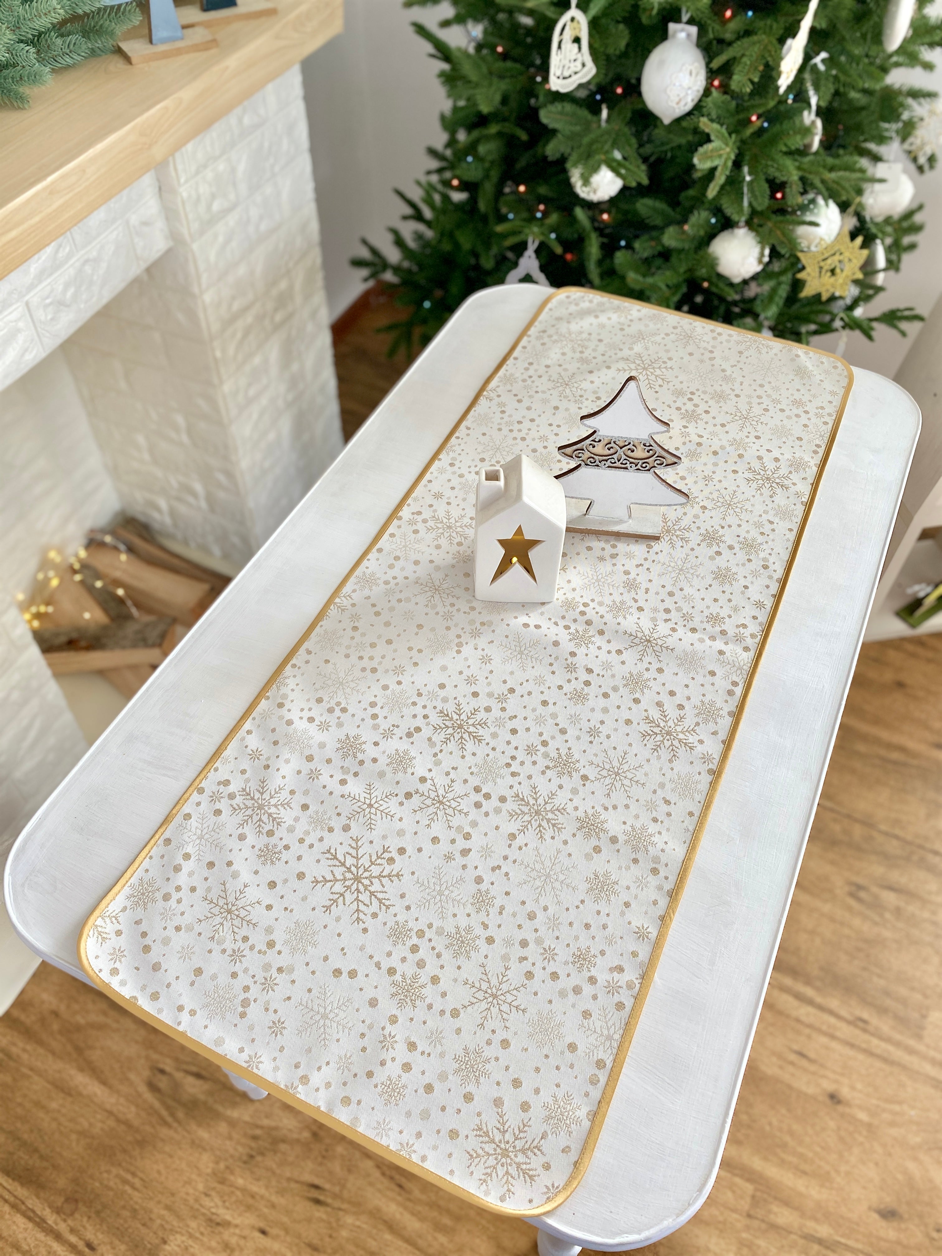 Buy Christmas Runner Double-sided with Teflon coating "WINTER"(golden lurex) UK Textil4Family
