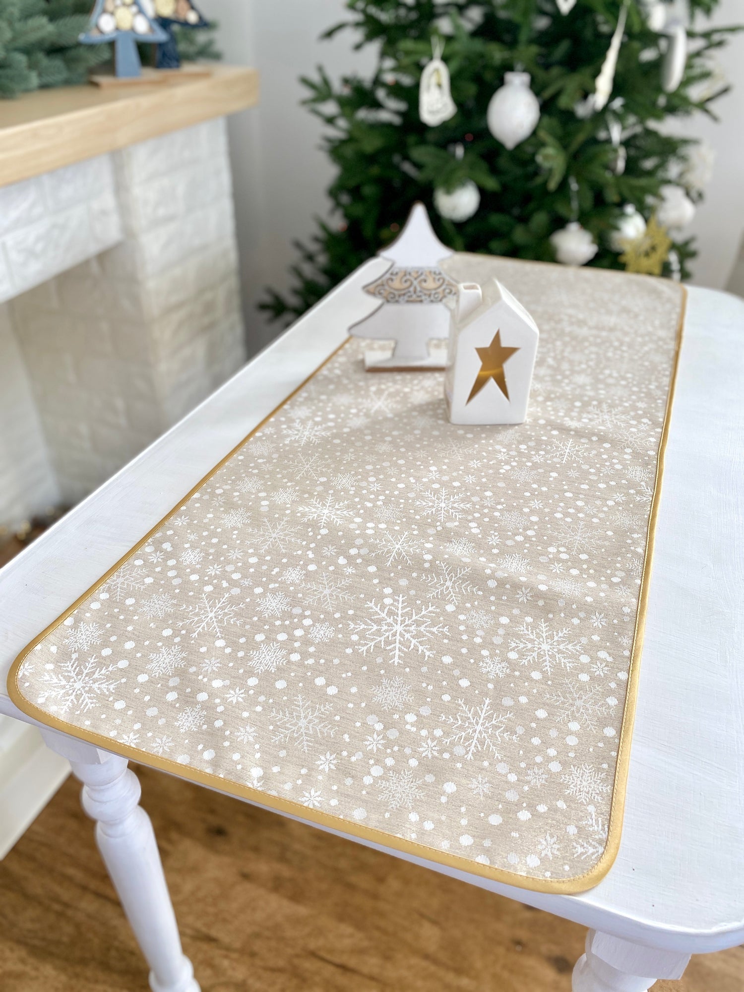 Buy Christmas Runner Double-sided with Teflon coating "WINTER"(golden lurex) UK Textil4Family